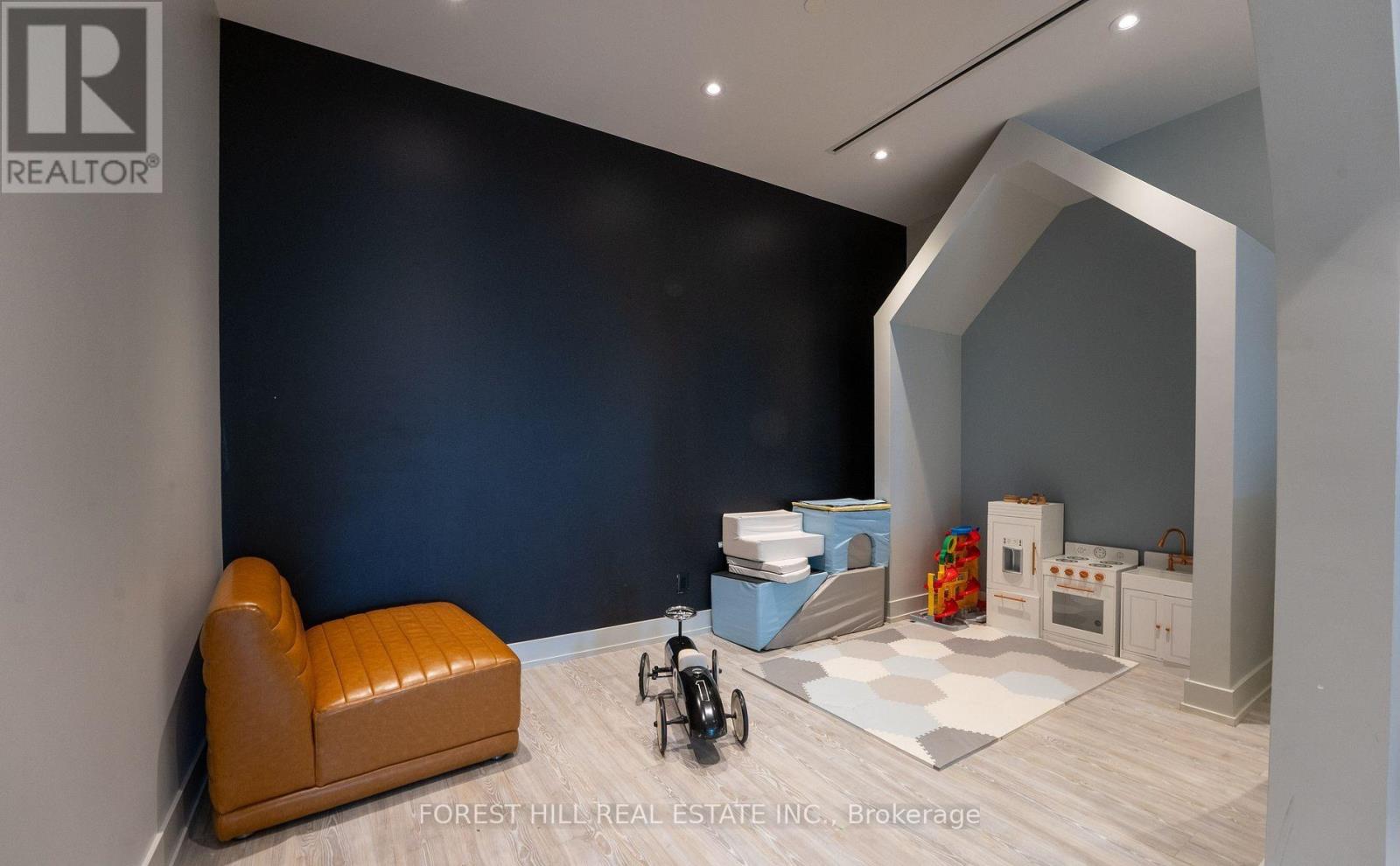418 - 270 Dufferin Street, Toronto, Ontario  M6C 1A7 - Photo 14 - W13223294