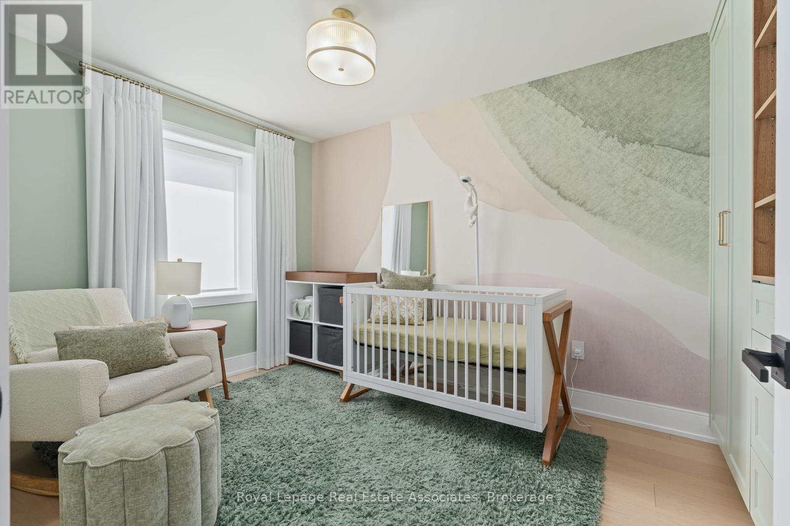 37 Windsor Road, Halton Hills, Ontario  L7G 1S8 - Photo 13 - W13223364
