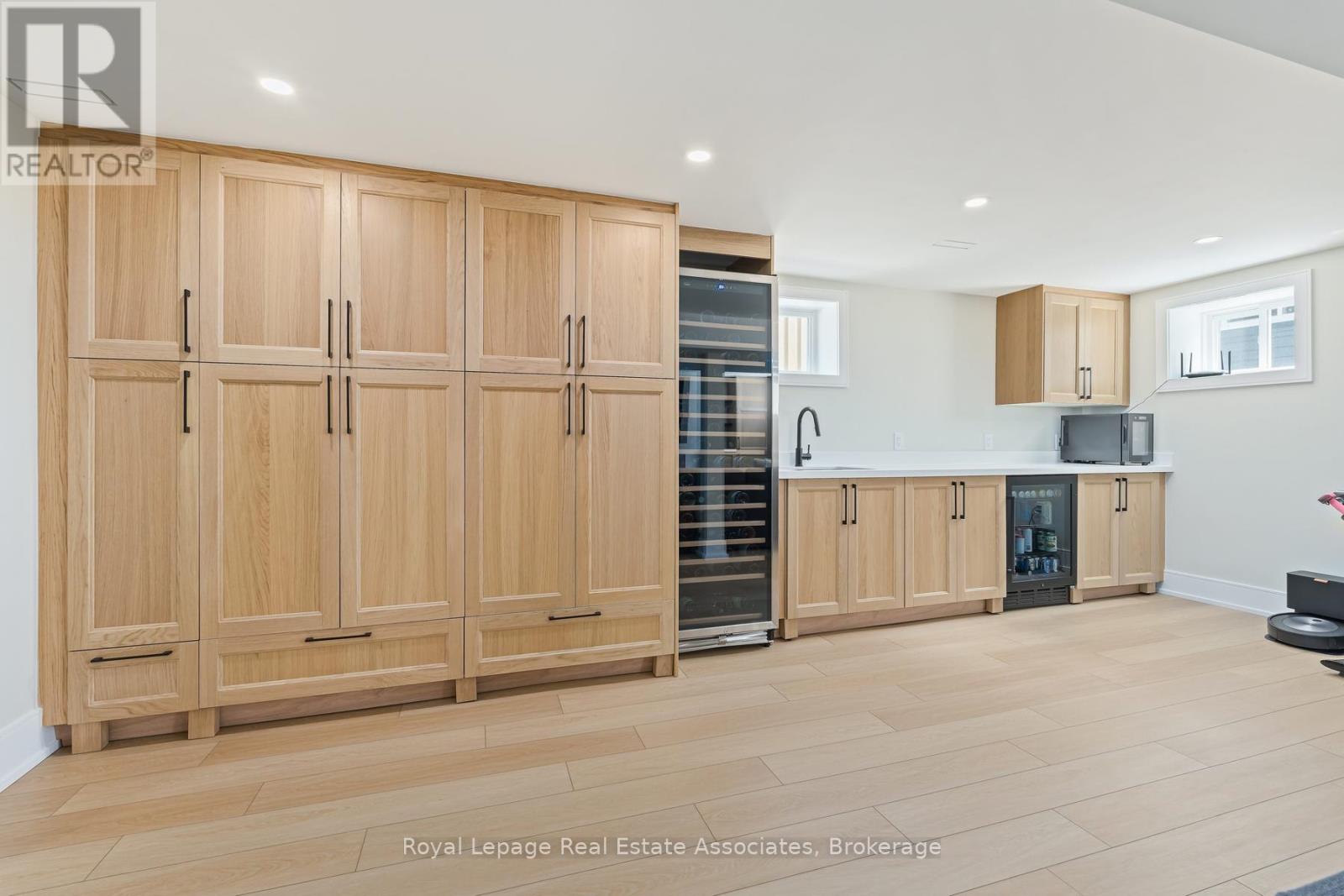 37 Windsor Road, Halton Hills, Ontario  L7G 1S8 - Photo 22 - W13223364