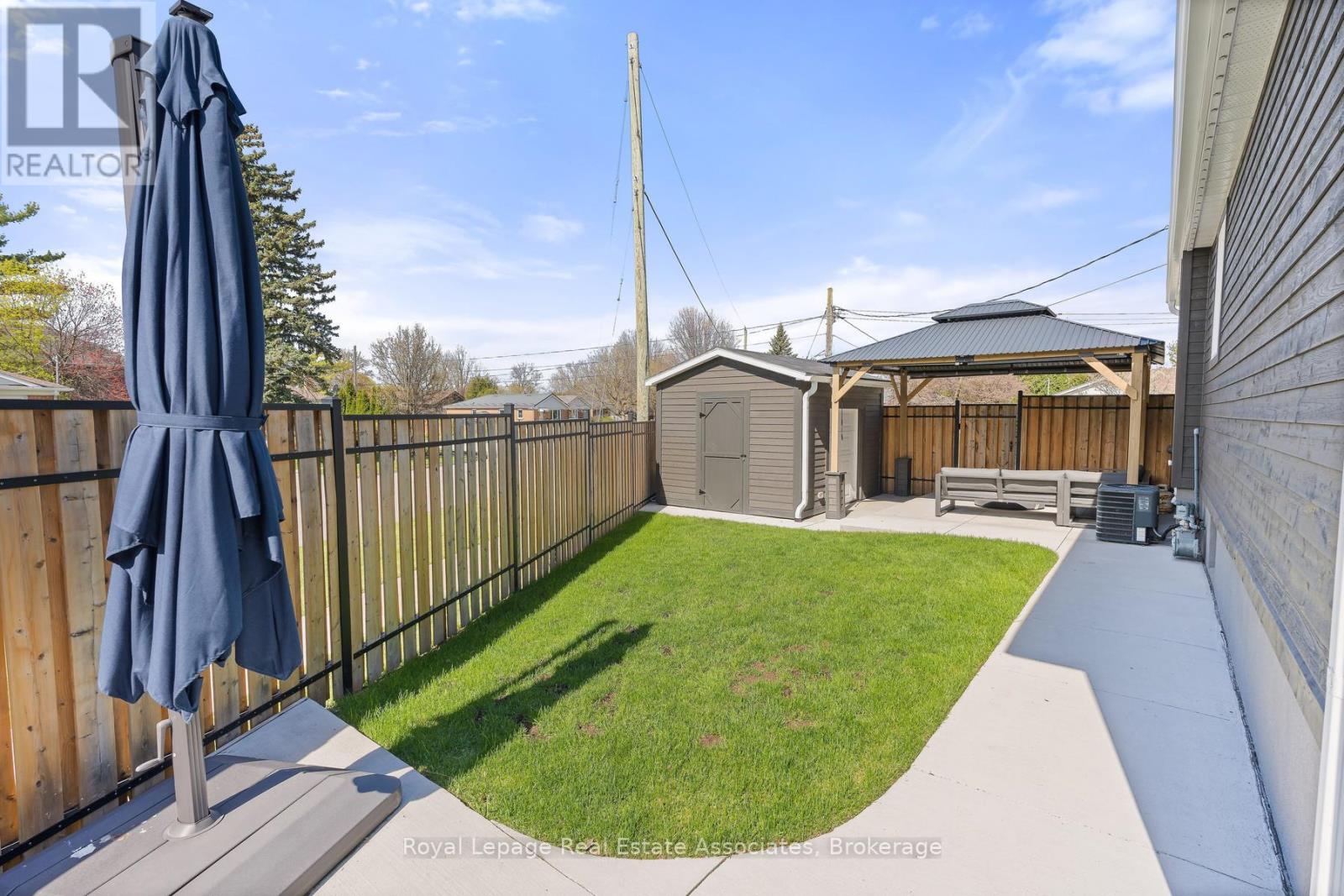 37 Windsor Road, Halton Hills, Ontario  L7G 1S8 - Photo 28 - W13223364