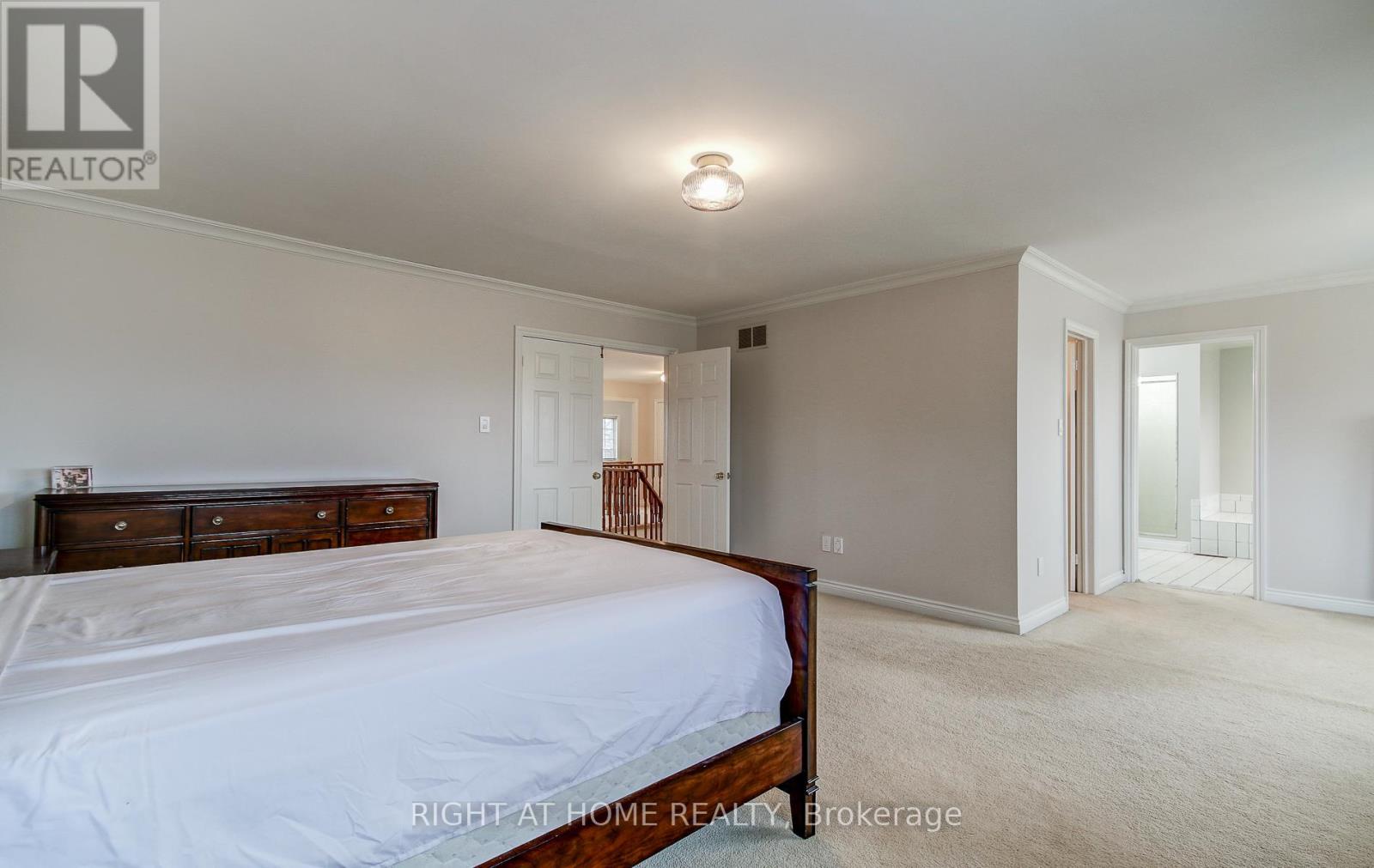 560 Chagall Court, Mississauga, Ontario  L5R 3A8 - Photo 29 - W13223374
