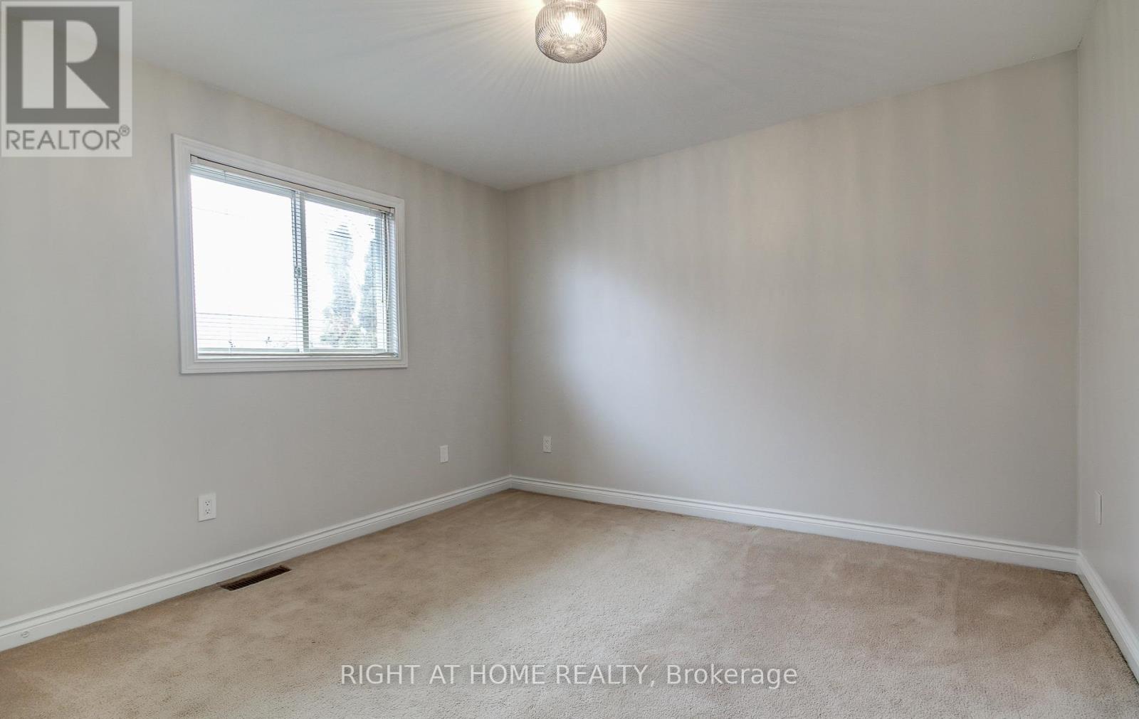 560 Chagall Court, Mississauga, Ontario  L5R 3A8 - Photo 37 - W13223374