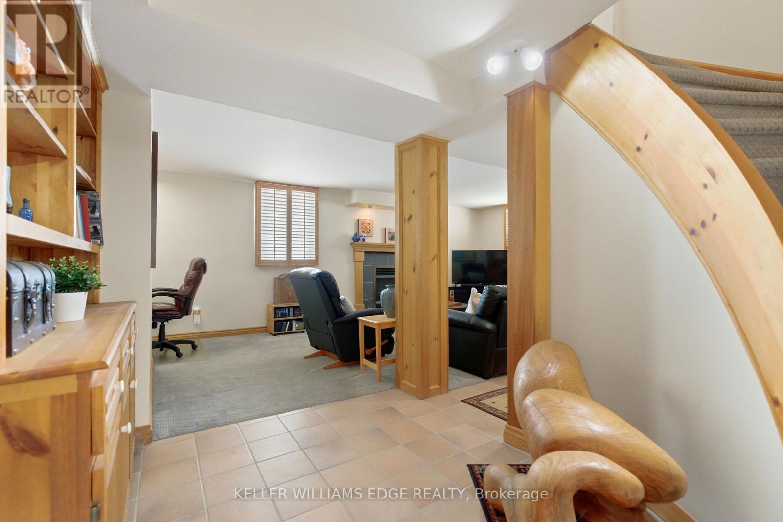 2078 Hunters Wood Drive, Burlington, Ontario  L7M 2T2 - Photo 39 - W13223396
