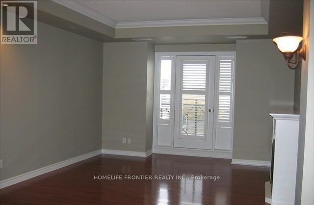 402 - 3351 Cawthra Road, Mississauga, Ontario  L5A 4N5 - Photo 4 - W13223410