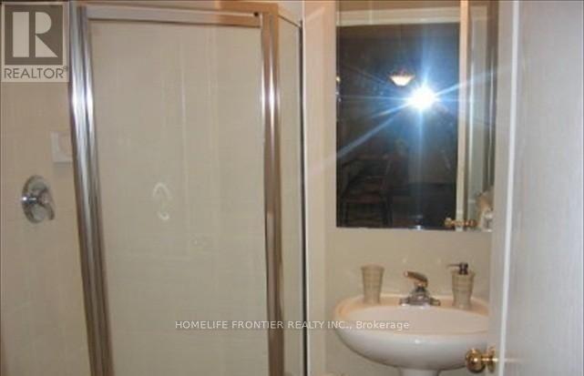 402 - 3351 Cawthra Road, Mississauga, Ontario  L5A 4N5 - Photo 7 - W13223410