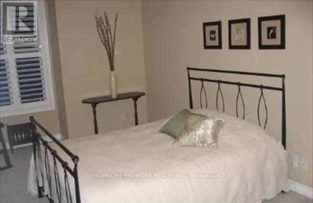 402 - 3351 Cawthra Road, Mississauga, Ontario  L5A 4N5 - Photo 9 - W13223410