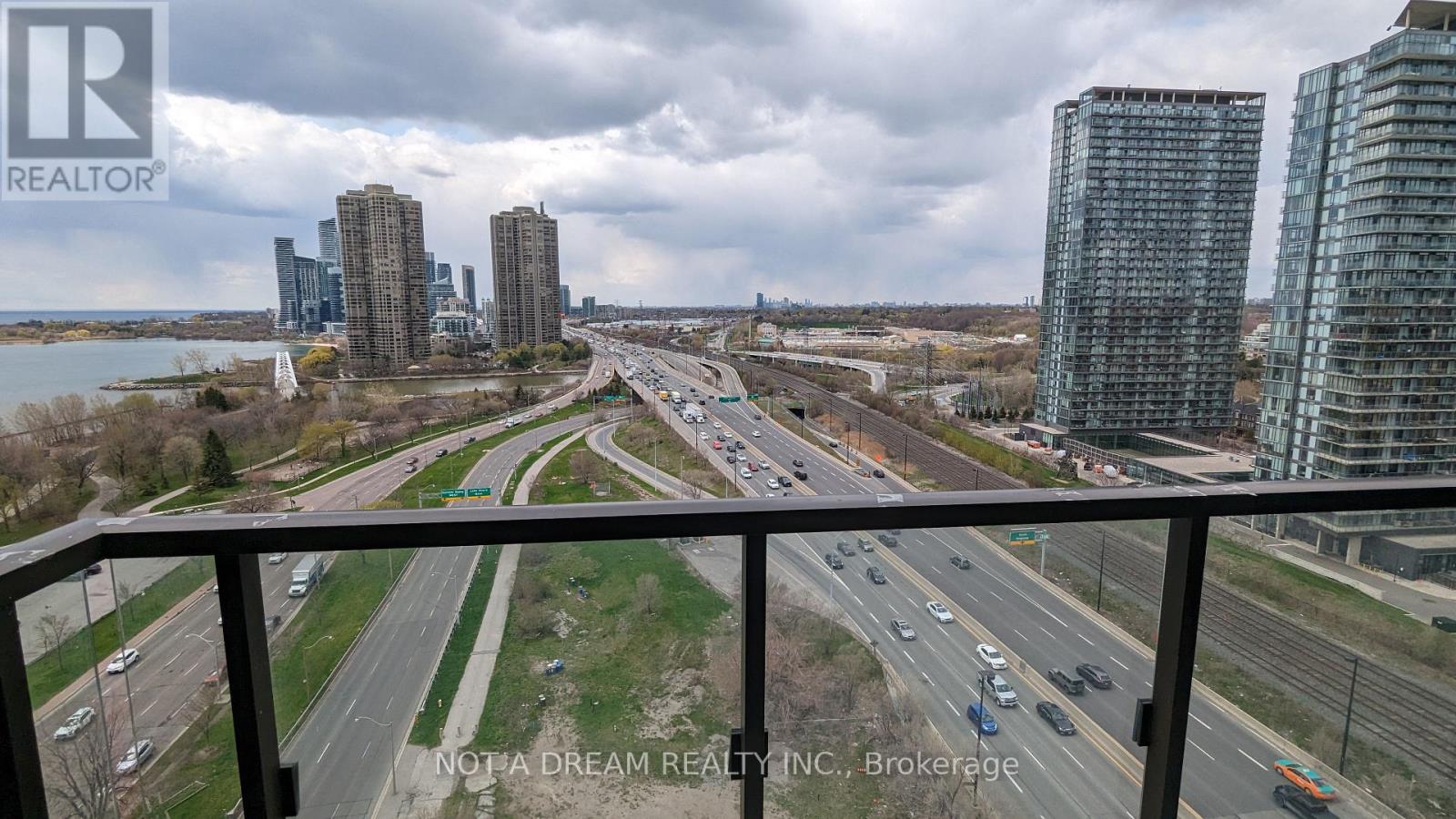 1911 - 1928 Lakeshore Boulevard W, Toronto, Ontario  M6S 0B1 - Photo 12 - W13223414