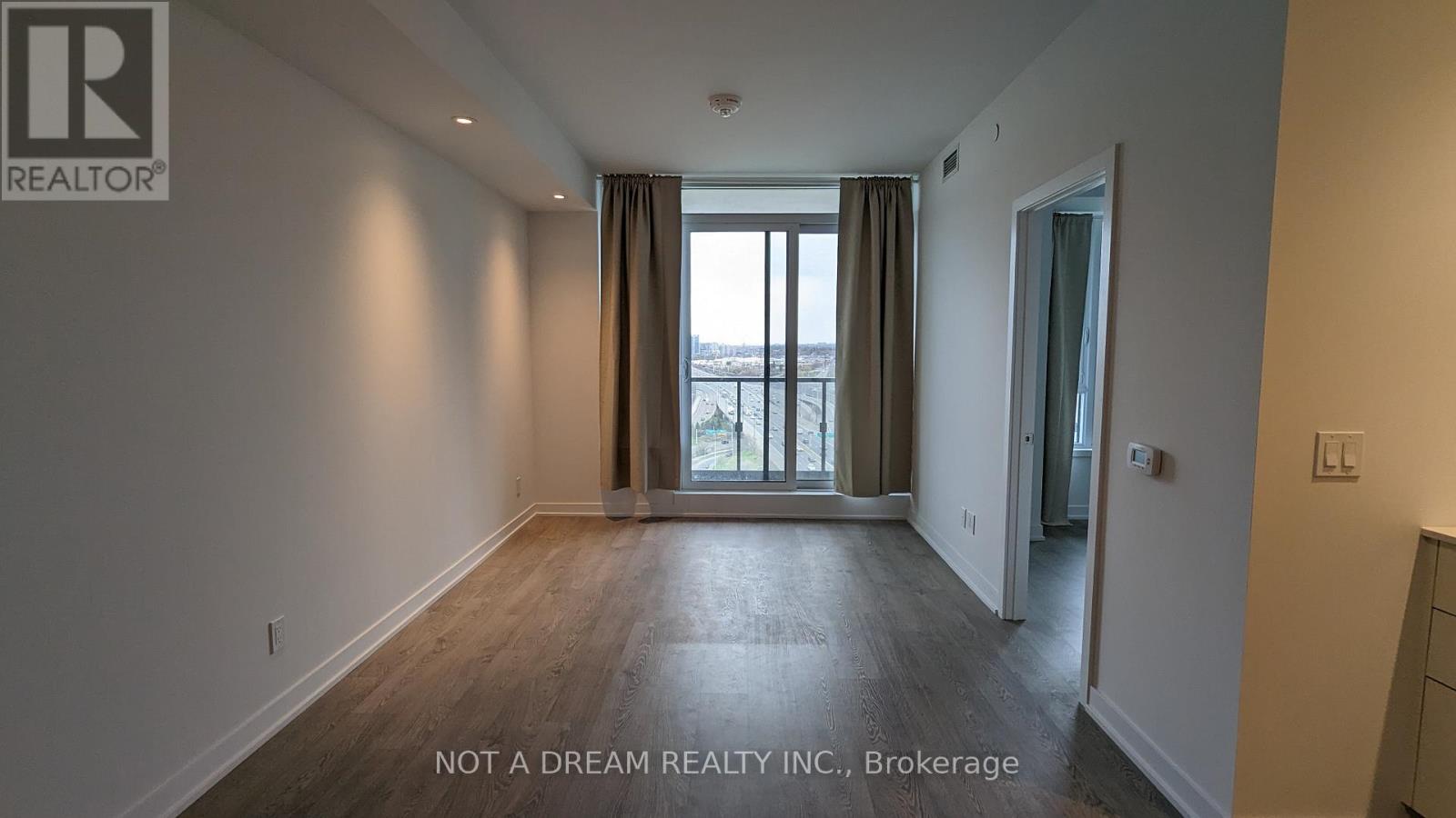1911 - 1928 Lakeshore Boulevard W, Toronto, Ontario  M6S 0B1 - Photo 37 - W13223414