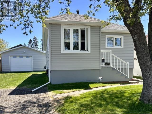45 Kenogamia Ave N, Thunder Bay, Ontario  P7A 6C8 - Photo 1 - TB2601284