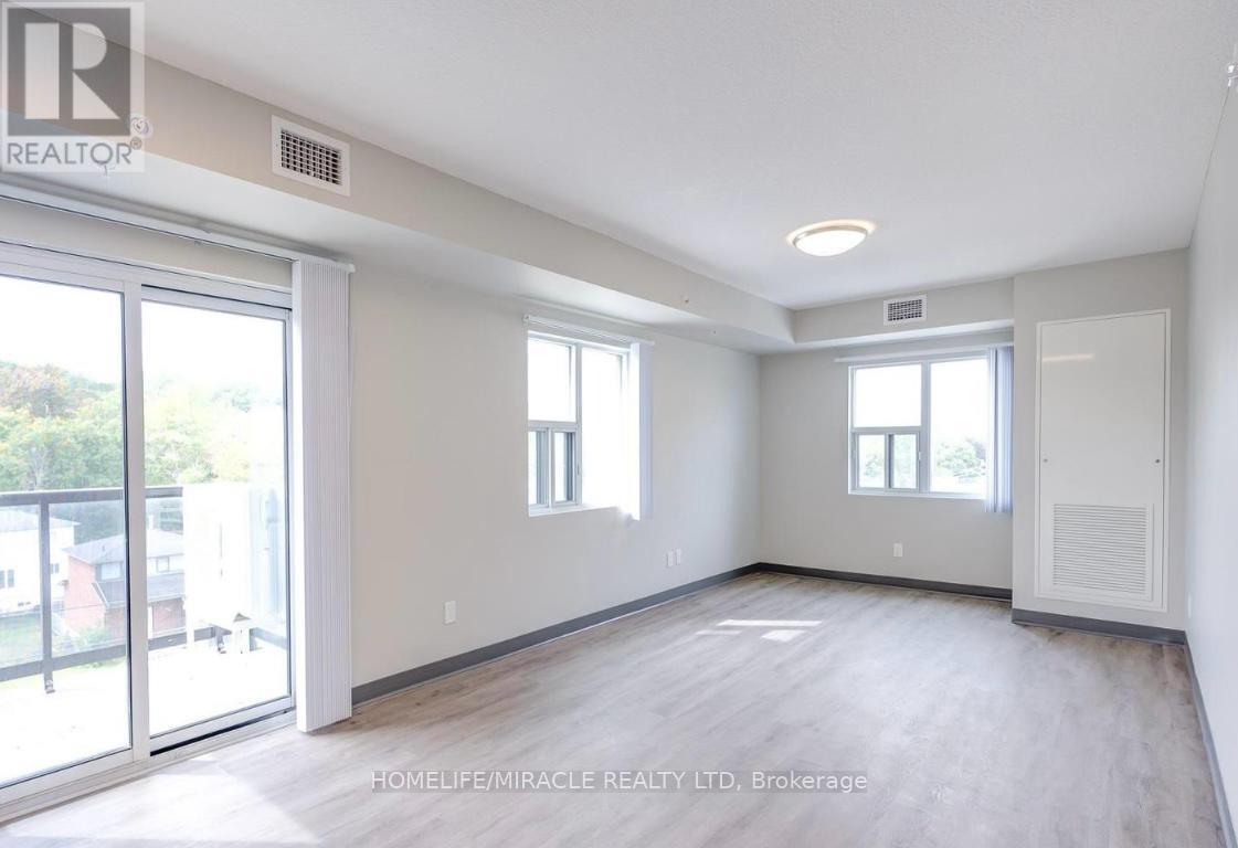 411 - 595 Strasburg Road, Kitchener, Ontario  N2E 0J7 - Photo 4 - X13223236