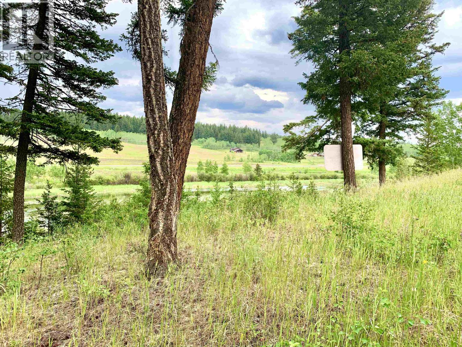 3340 Wright Station Road, Lac La Hache, British Columbia  V0K 1T1 - Photo 10 - R3128671