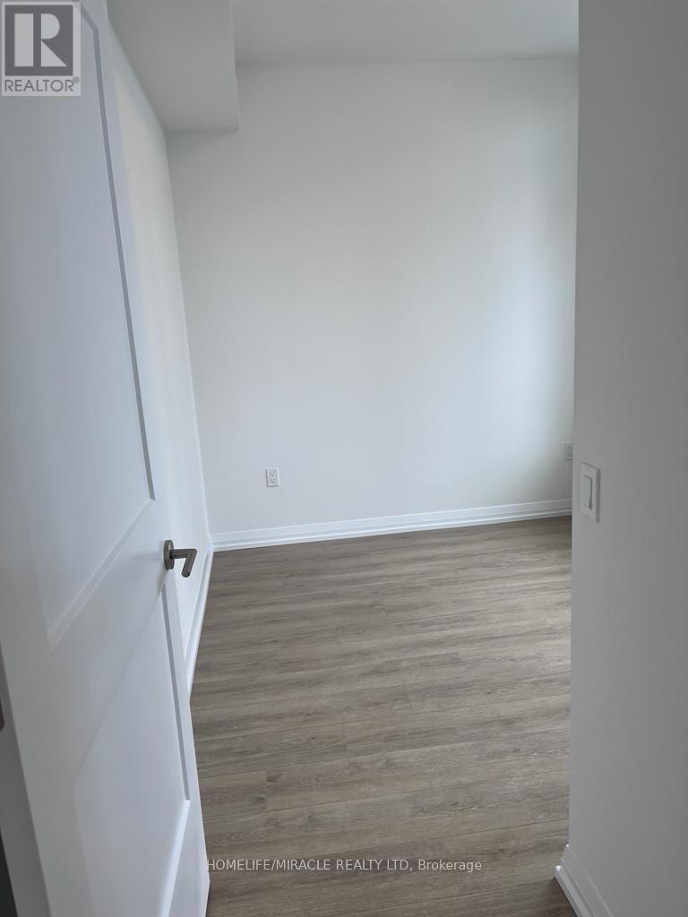2417 - 50 Dunfield Avenue, Toronto, Ontario  M4S 3A4 - Photo 8 - C13223478