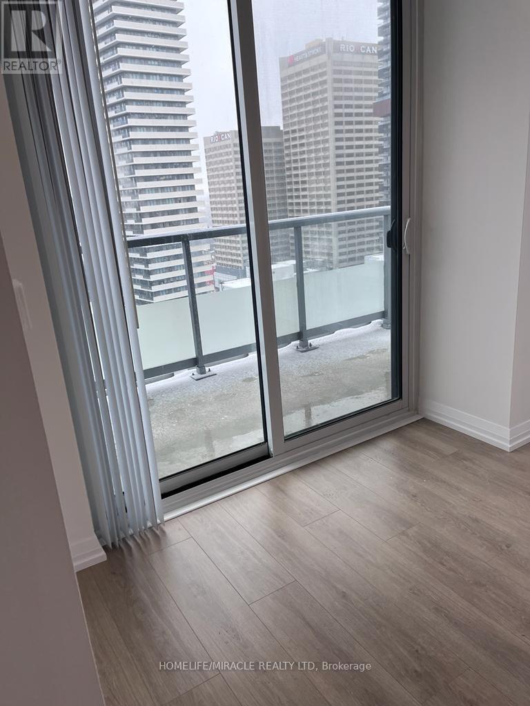 2417 - 50 Dunfield Avenue, Toronto, Ontario  M4S 3A4 - Photo 9 - C13223478