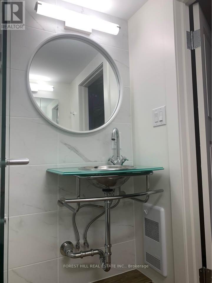 Lower - 4 Hyfan Court, Toronto, Ontario  M3H 5M8 - Photo 6 - C13223494