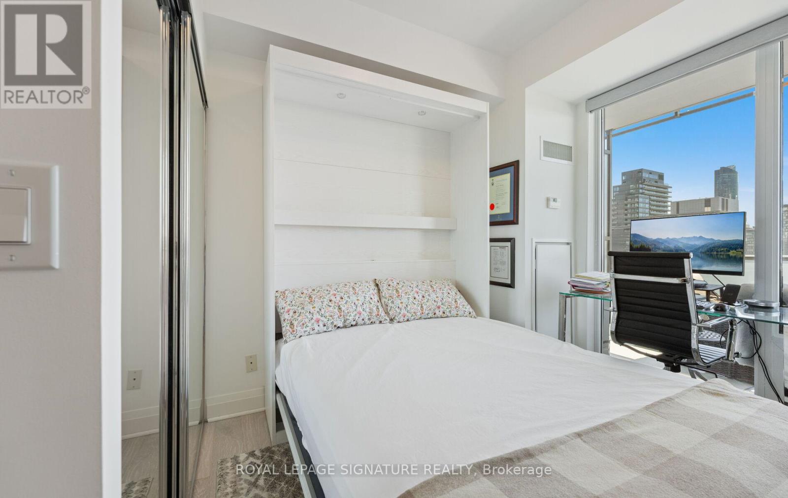 2704 - 65 St. Mary Street, Toronto, Ontario  M5S 0A6 - Photo 22 - C13223560