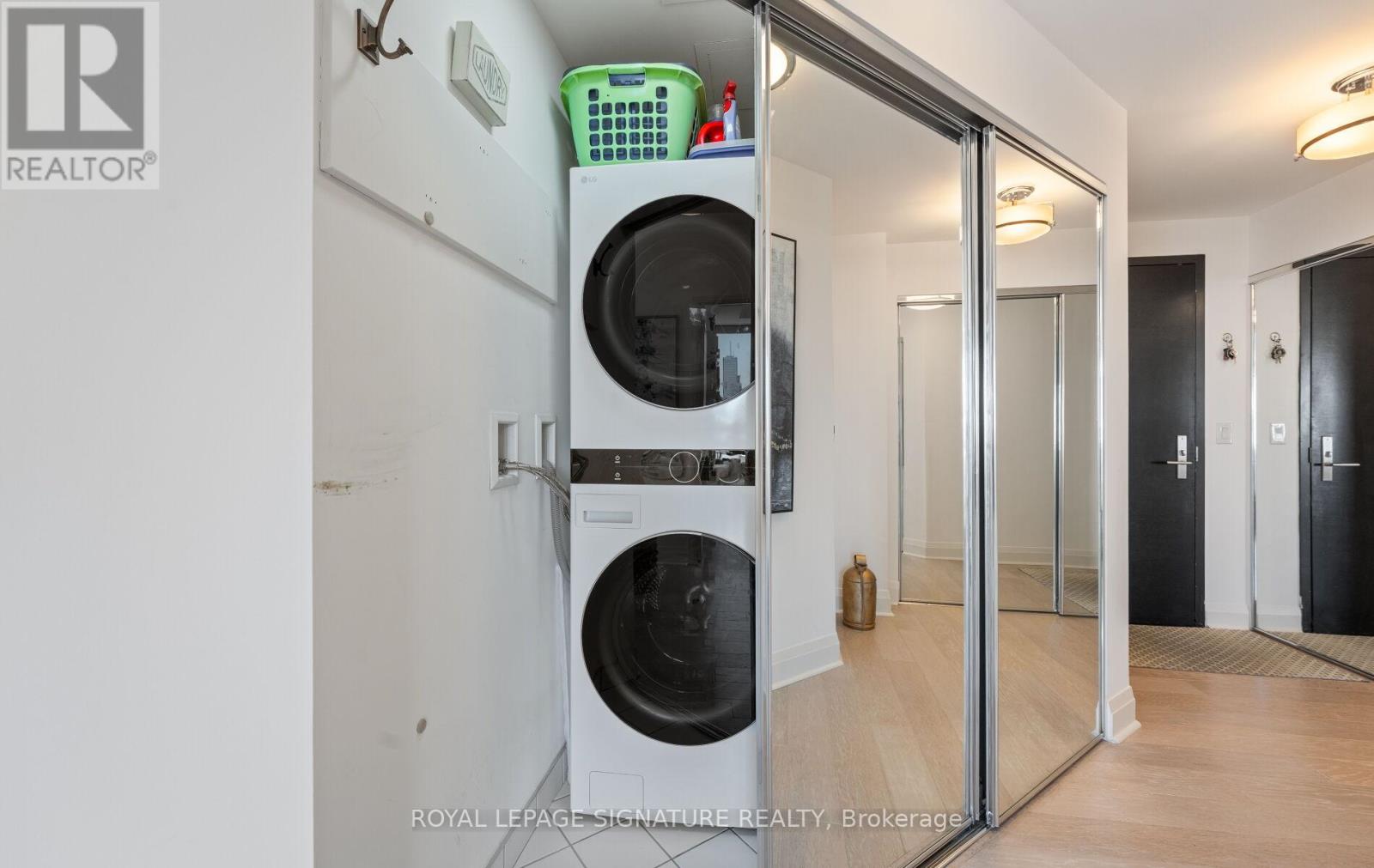 2704 - 65 St. Mary Street, Toronto, Ontario  M5S 0A6 - Photo 27 - C13223560