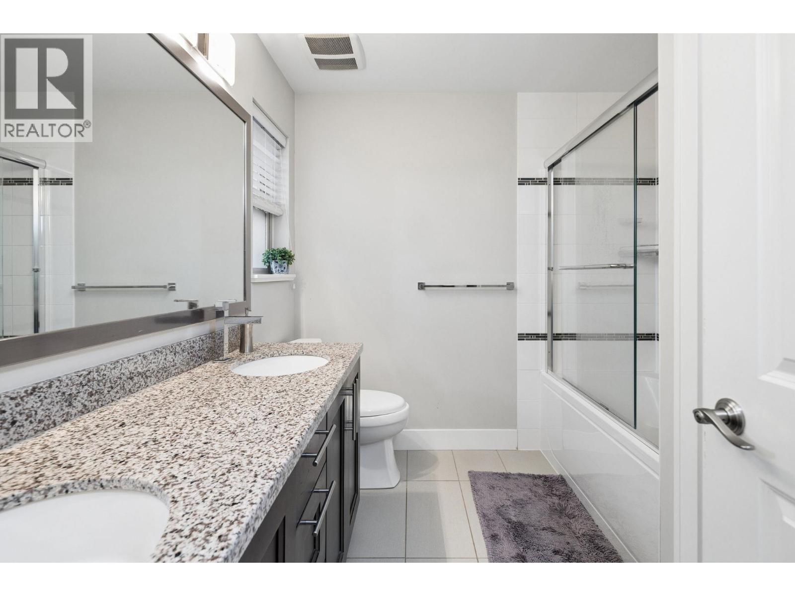 2 3025 Baird Road, North Vancouver, British Columbia  V7K 2G5 - Photo 23 - R3130210