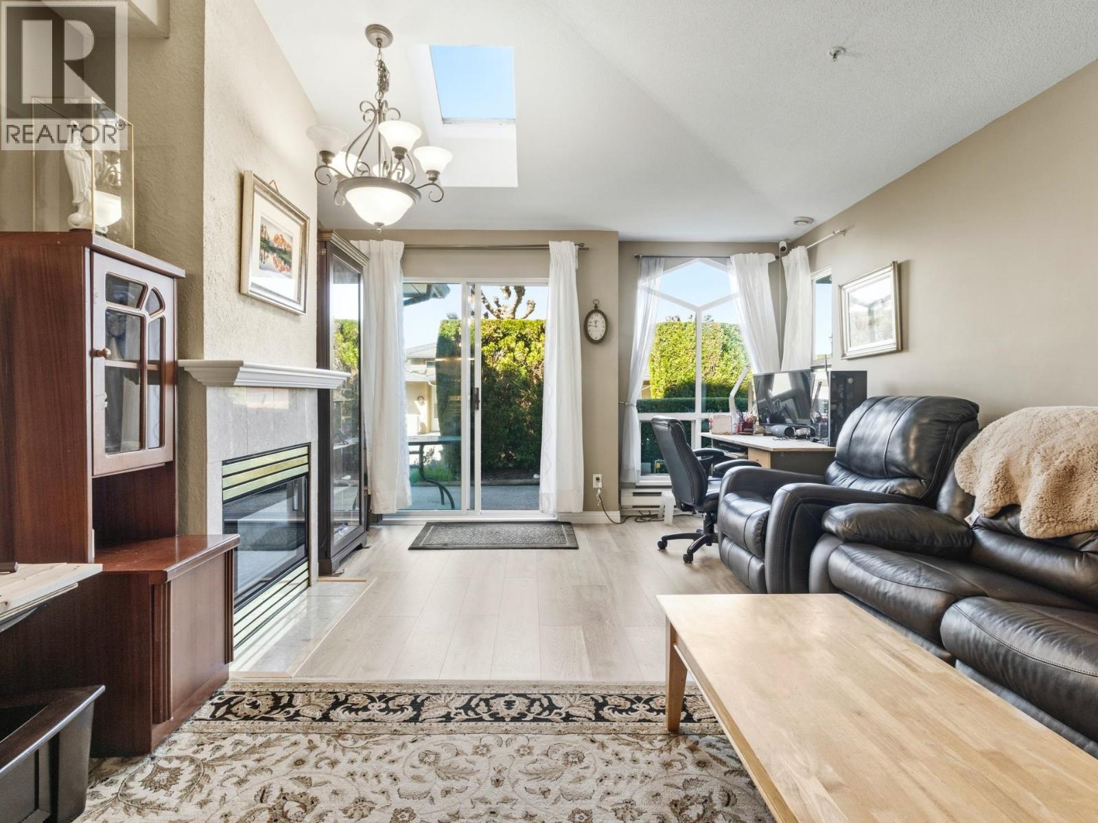 1116 Orr Drive, Port Coquitlam, British Columbia  V3C 6H2 - Photo 5 - R3130248