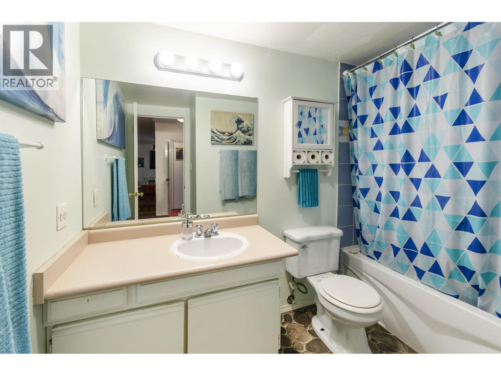 215 780 Premier Street, North Vancouver, British Columbia  V7J 2G8 - Photo 22 - R3130266