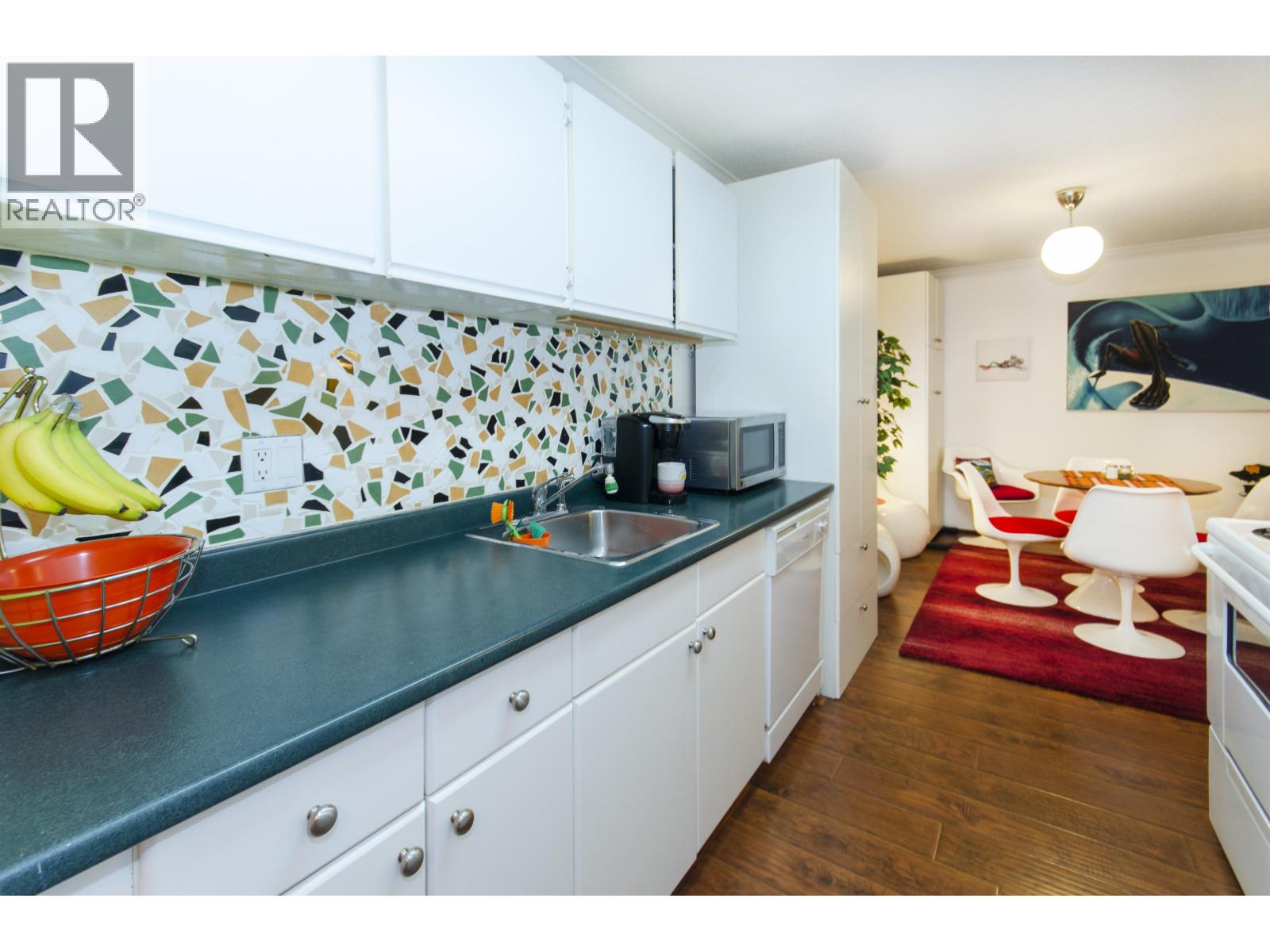 215 780 Premier Street, North Vancouver, British Columbia  V7J 2G8 - Photo 4 - R3130266