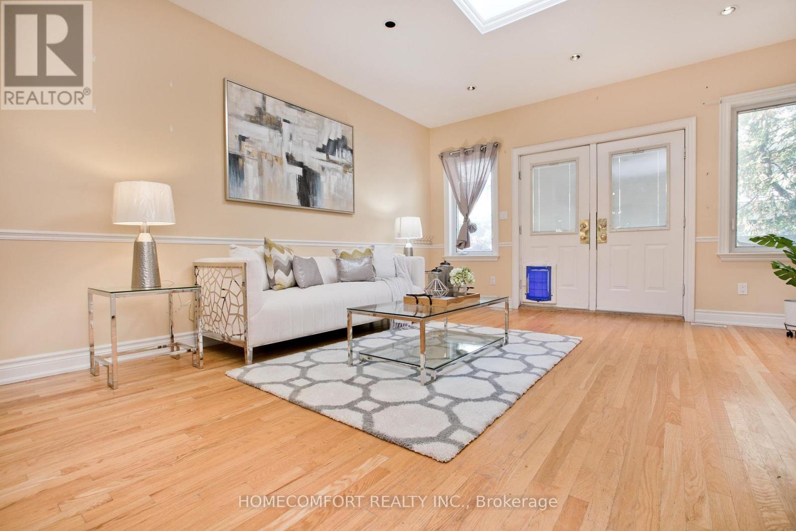 62 KEYSTONE AVENUE, Toronto, Ontario