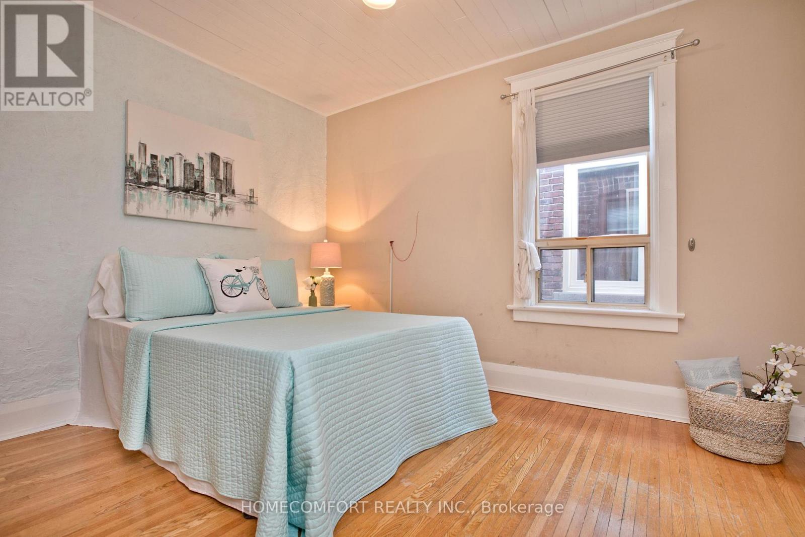 62 Keystone Avenue, Toronto, Ontario  M4C 1H4 - Photo 17 - E13223430