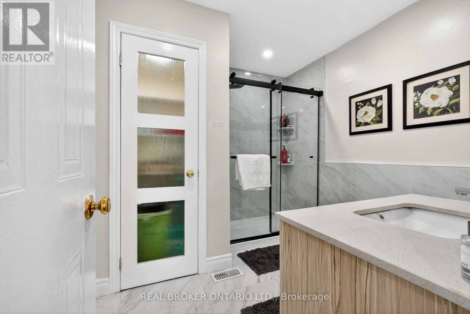 1523 Bentley Lane, Pickering, Ontario  L1X 2M6 - Photo 20 - E13223480