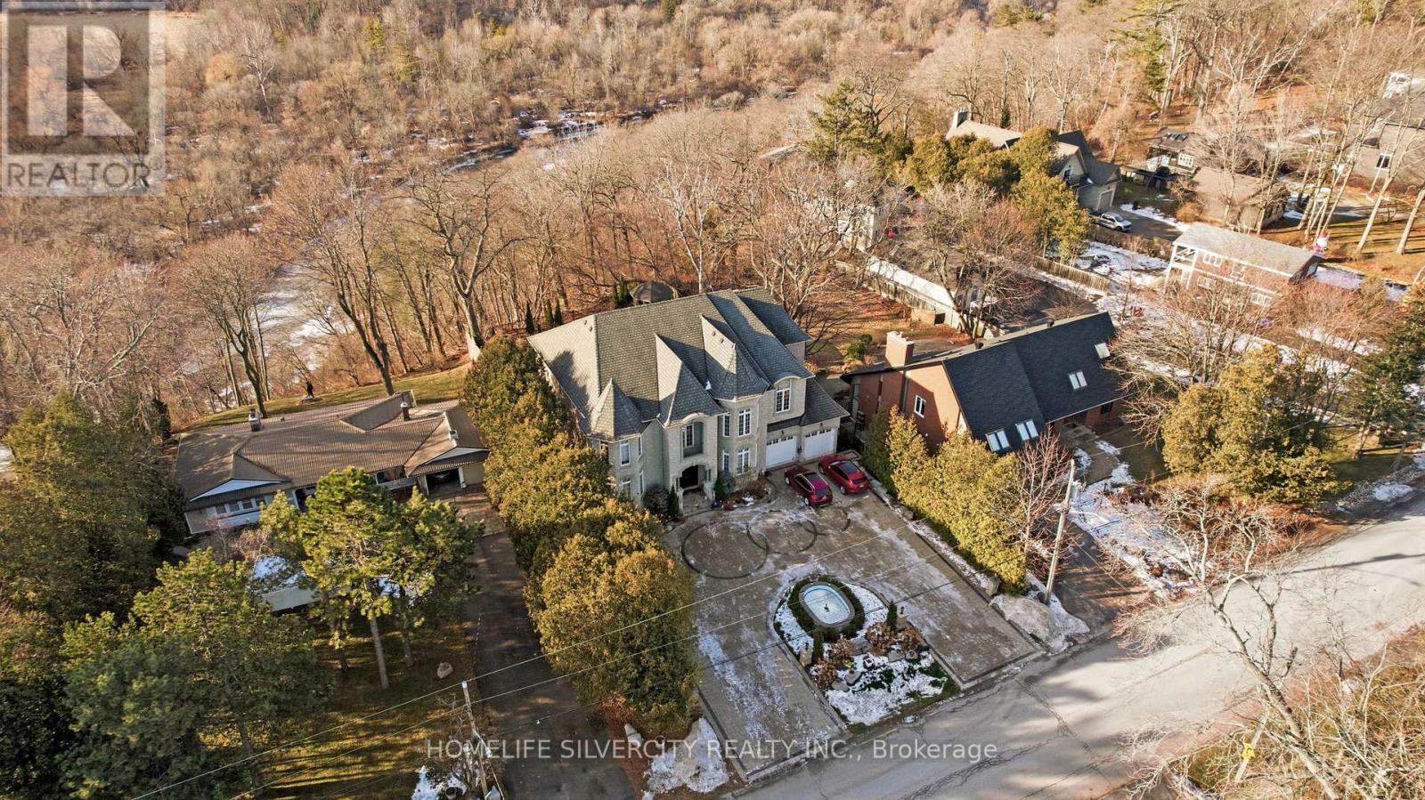 492 Rougemount Drive, Pickering, Ontario  L1W 2B9 - Photo 2 - E13223498