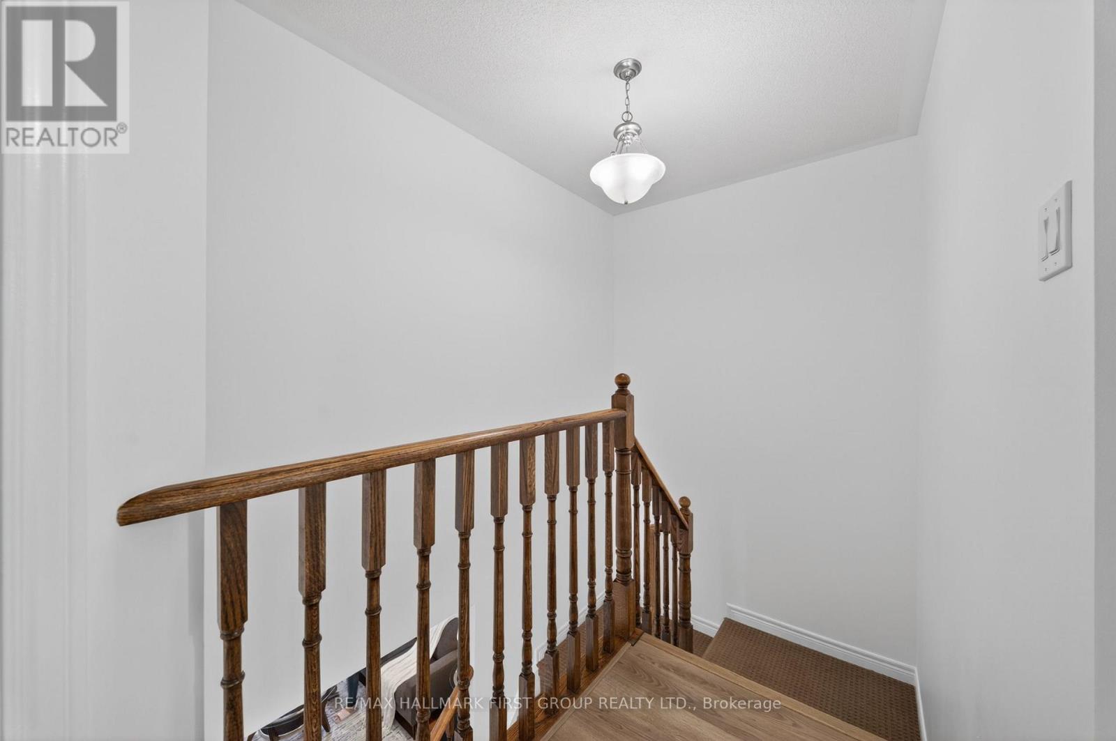 61 Vanguard Drive, Whitby, Ontario  L1M 2P1 - Photo 35 - E13223512