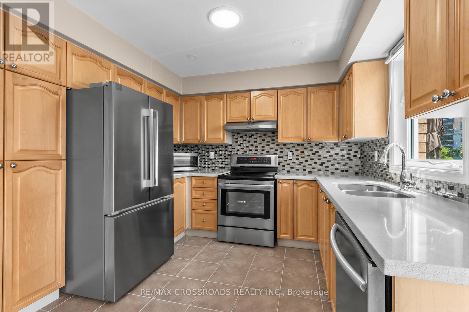 47b Carrera Boulevard, Toronto, Ontario  M1P 5C4 - Photo 13 - E13223548