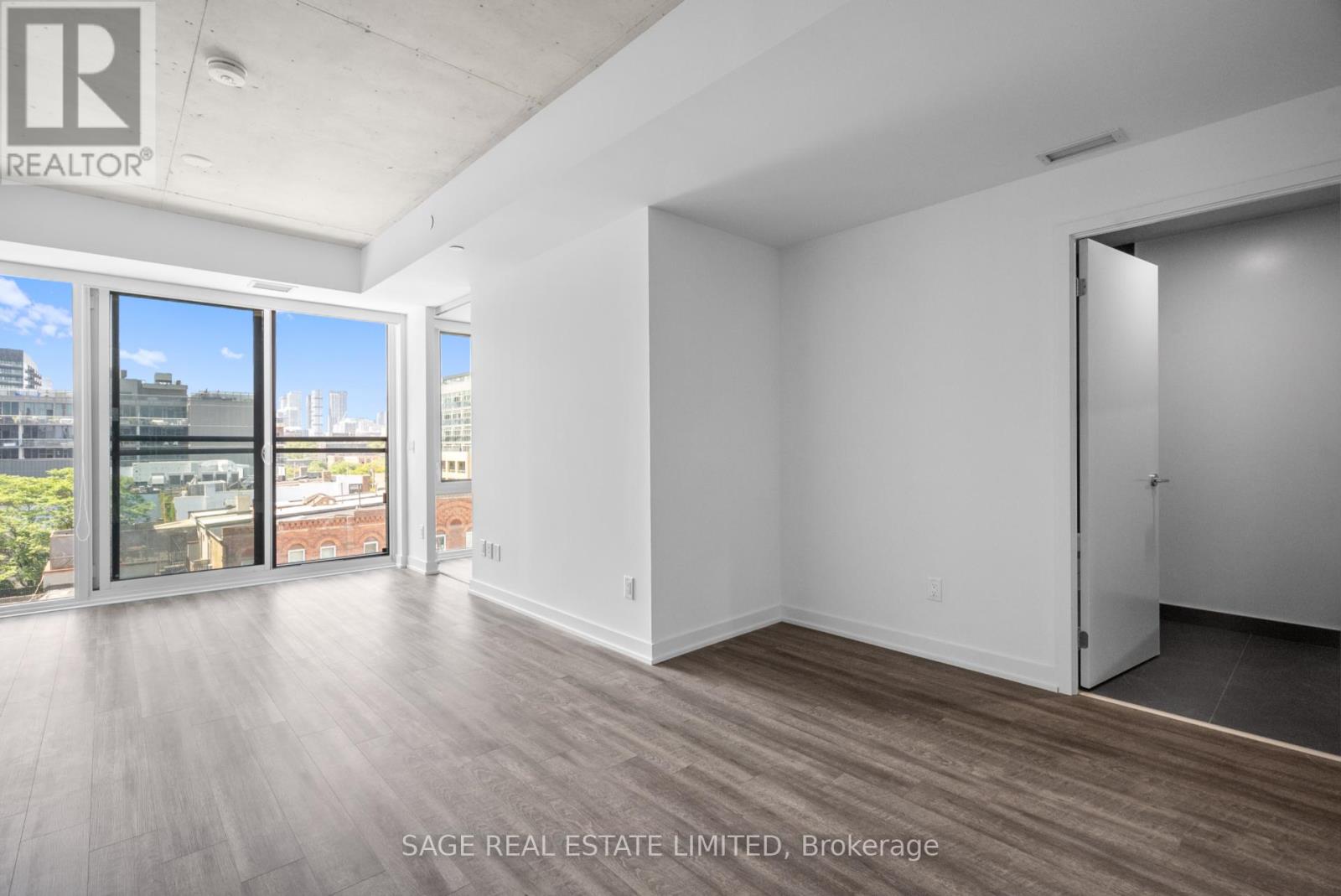 514 - 665 Queen Street E, Toronto, Ontario  M4M 1G4 - Photo 5 - E13223566