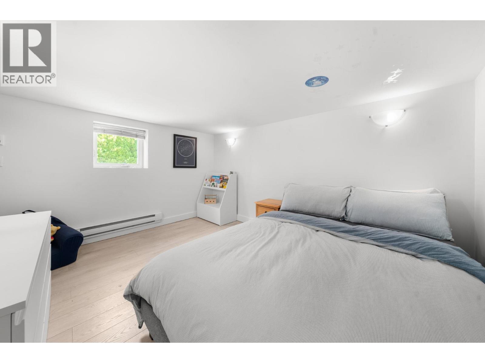 803 Calverhall Street, North Vancouver, British Columbia  V7L 1X8 - Photo 16 - R3130205