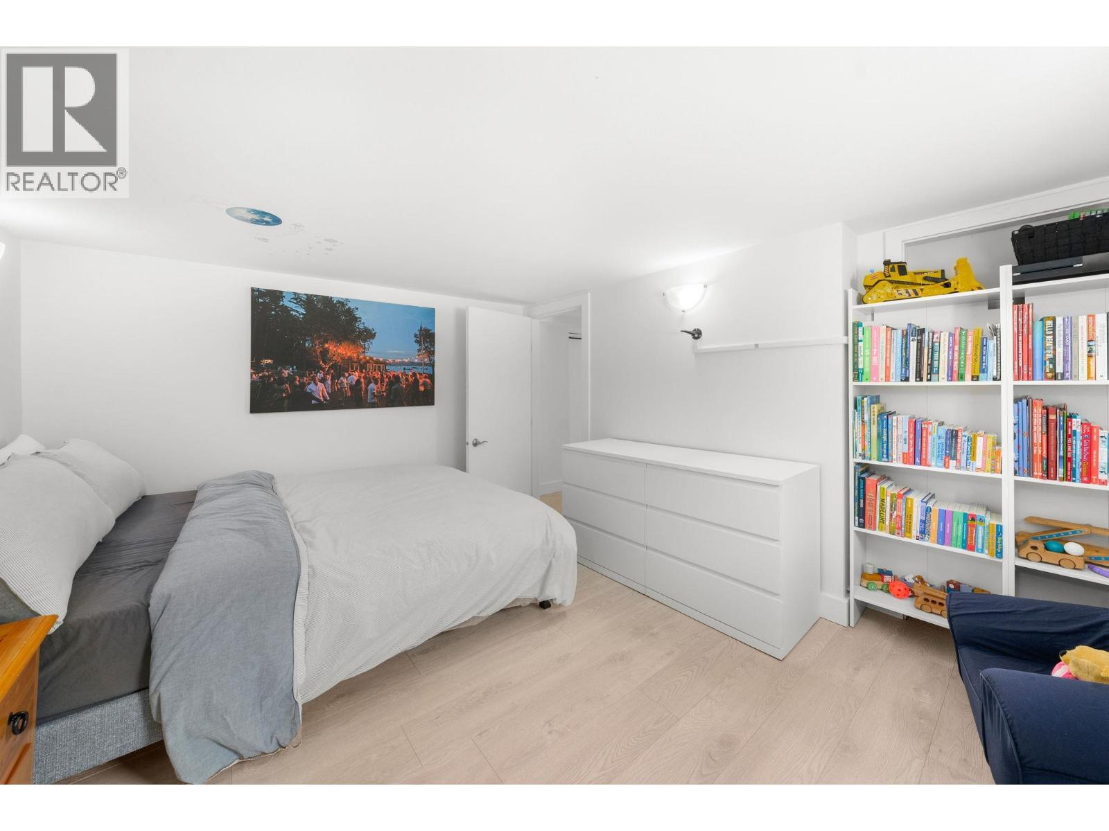 803 Calverhall Street, North Vancouver, British Columbia  V7L 1X8 - Photo 17 - R3130205
