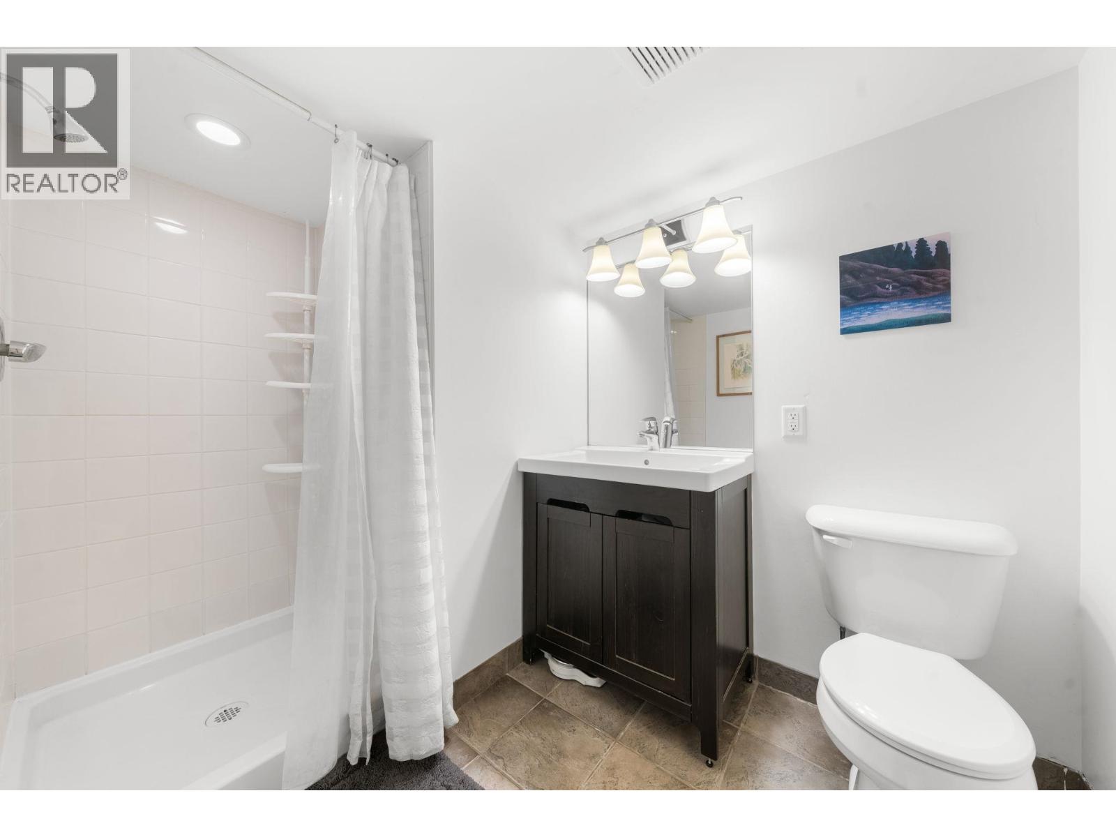 803 Calverhall Street, North Vancouver, British Columbia  V7L 1X8 - Photo 18 - R3130205