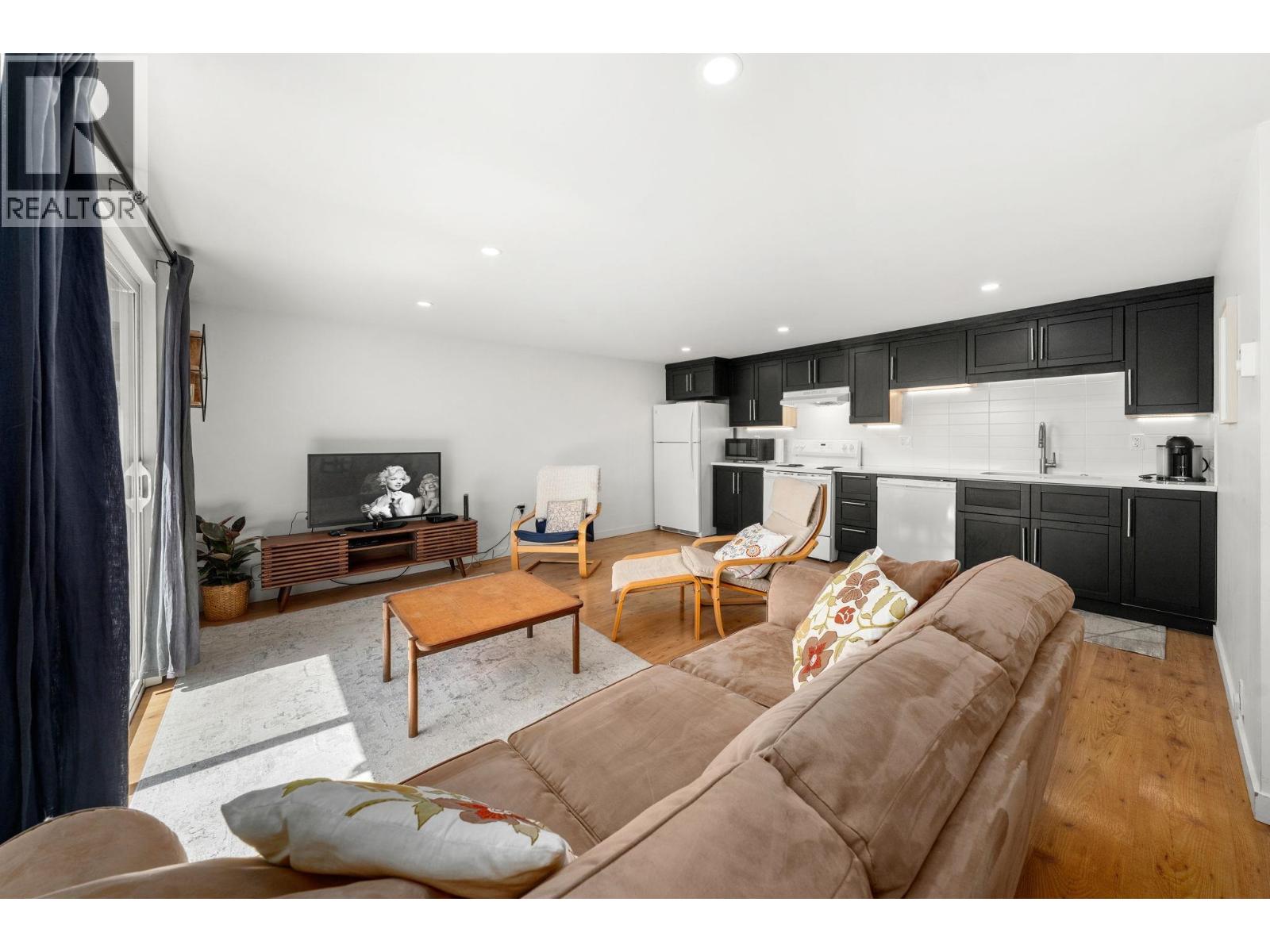 803 Calverhall Street, North Vancouver, British Columbia  V7L 1X8 - Photo 21 - R3130205