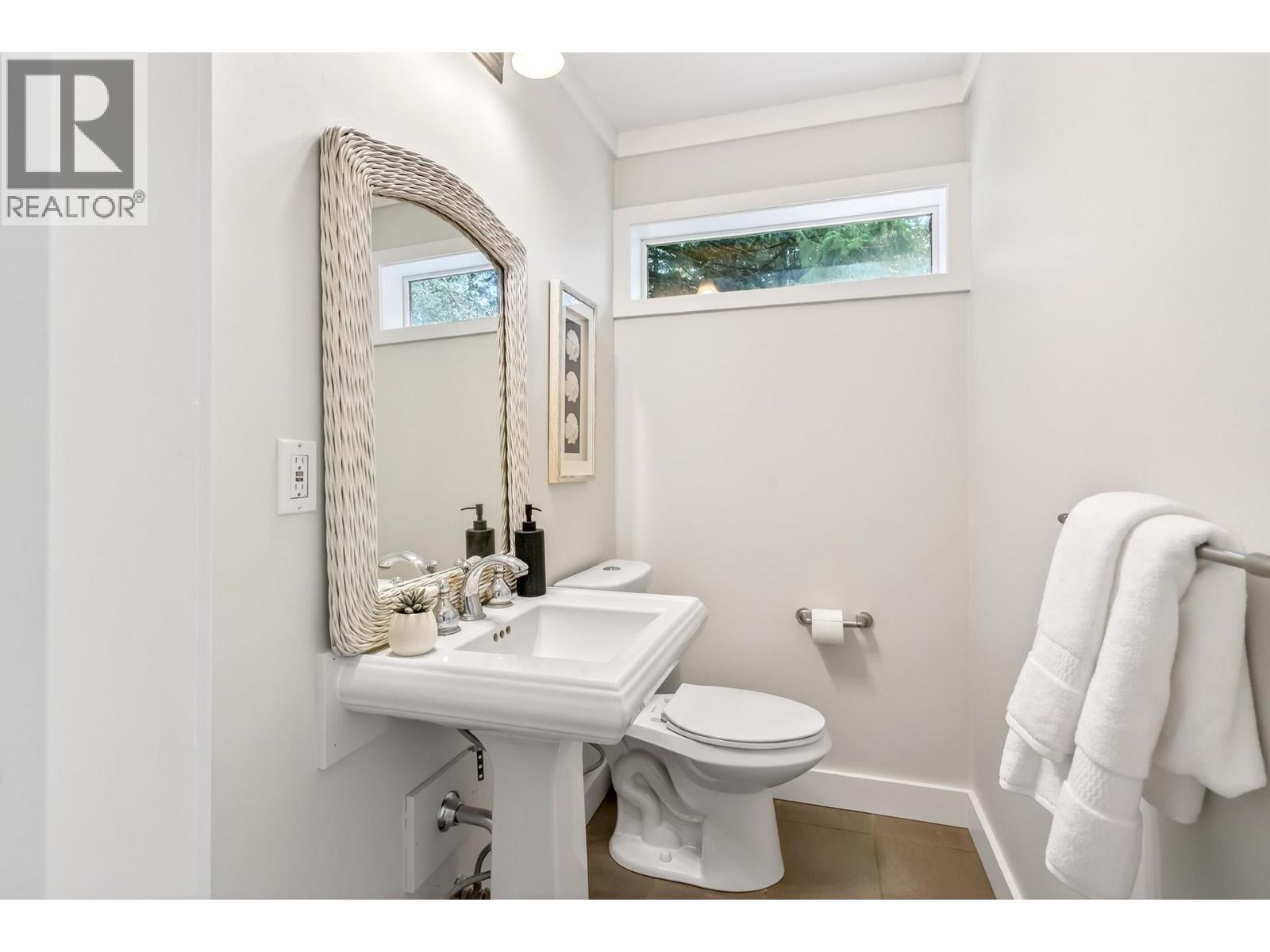 1255 Deer Walk, Bowen Island, British Columbia  V0N 1G1 - Photo 15 - R3130228