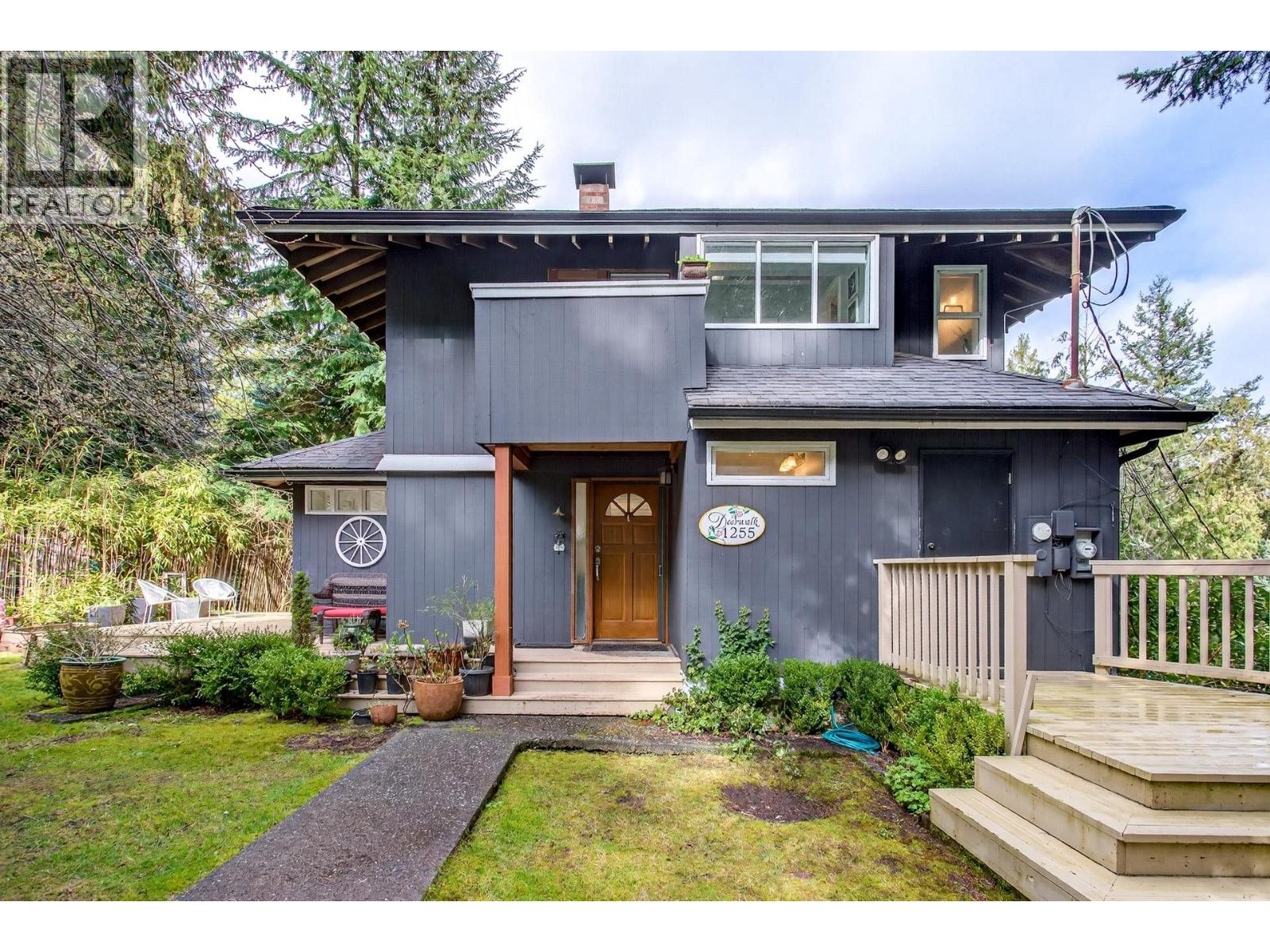 1255 Deer Walk, Bowen Island, British Columbia  V0N 1G1 - Photo 2 - R3130228