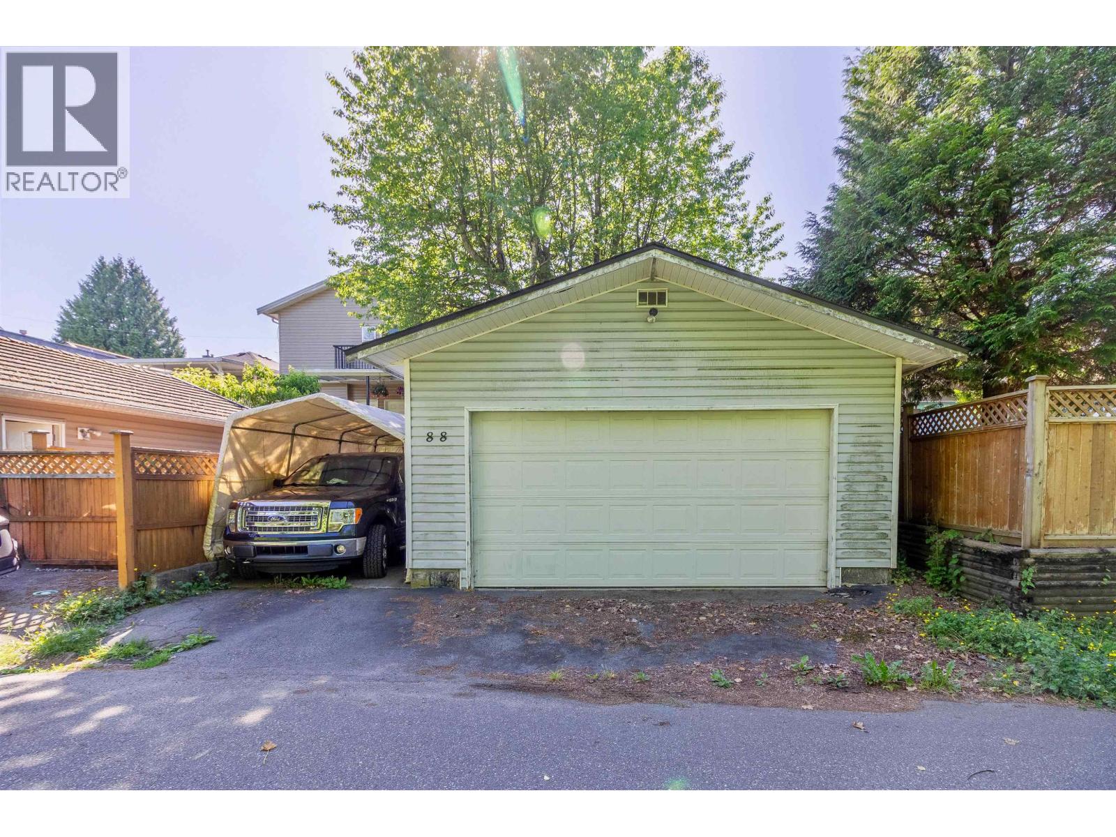 88 Fell Avenue, Burnaby, British Columbia  V5B 3Y2 - Photo 11 - R3130247