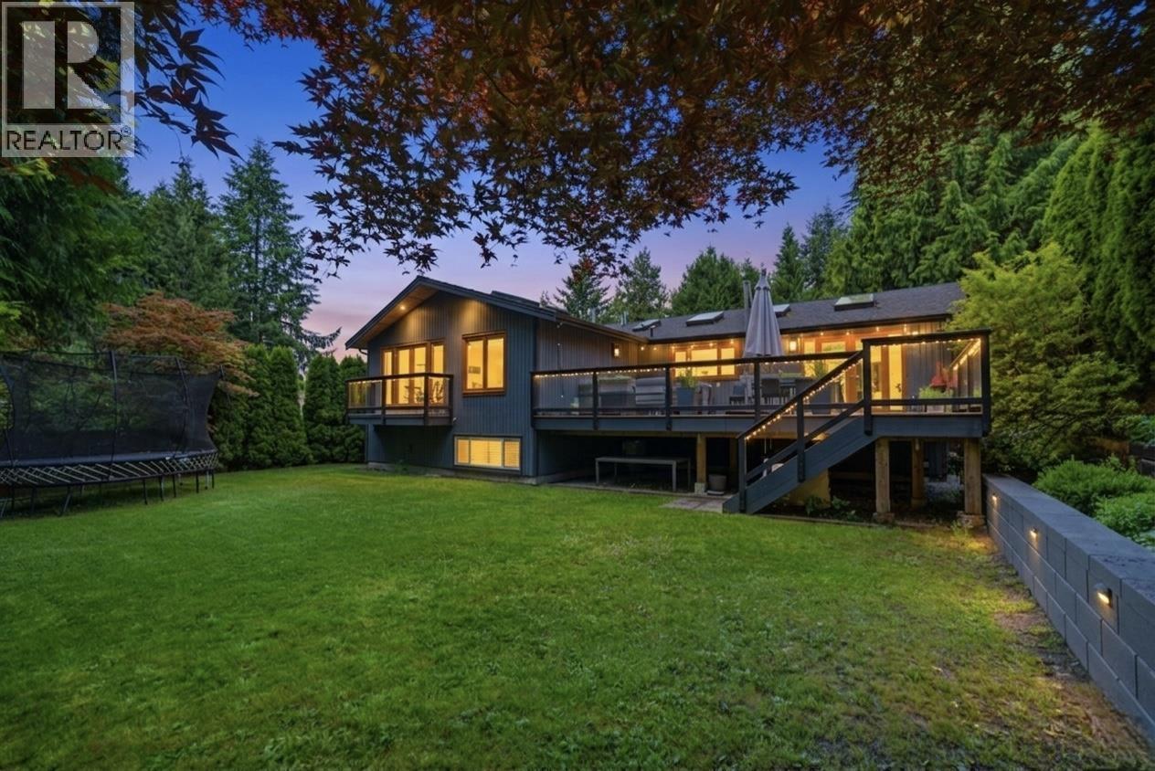 5222 Sarita Avenue, North Vancouver, British Columbia  V7R 3M9 - Photo 12 - R3130263