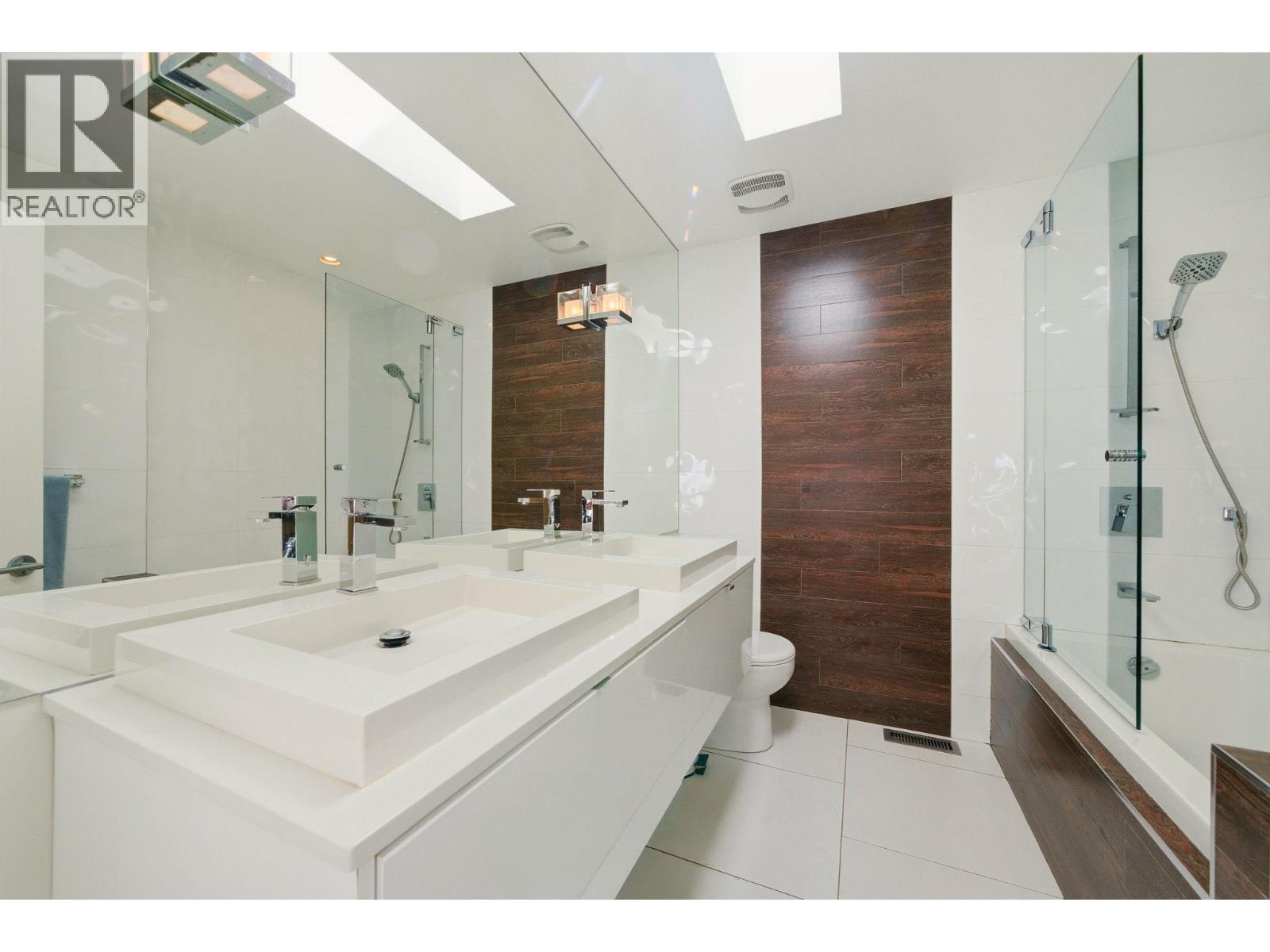 5222 Sarita Avenue, North Vancouver, British Columbia  V7R 3M9 - Photo 17 - R3130263