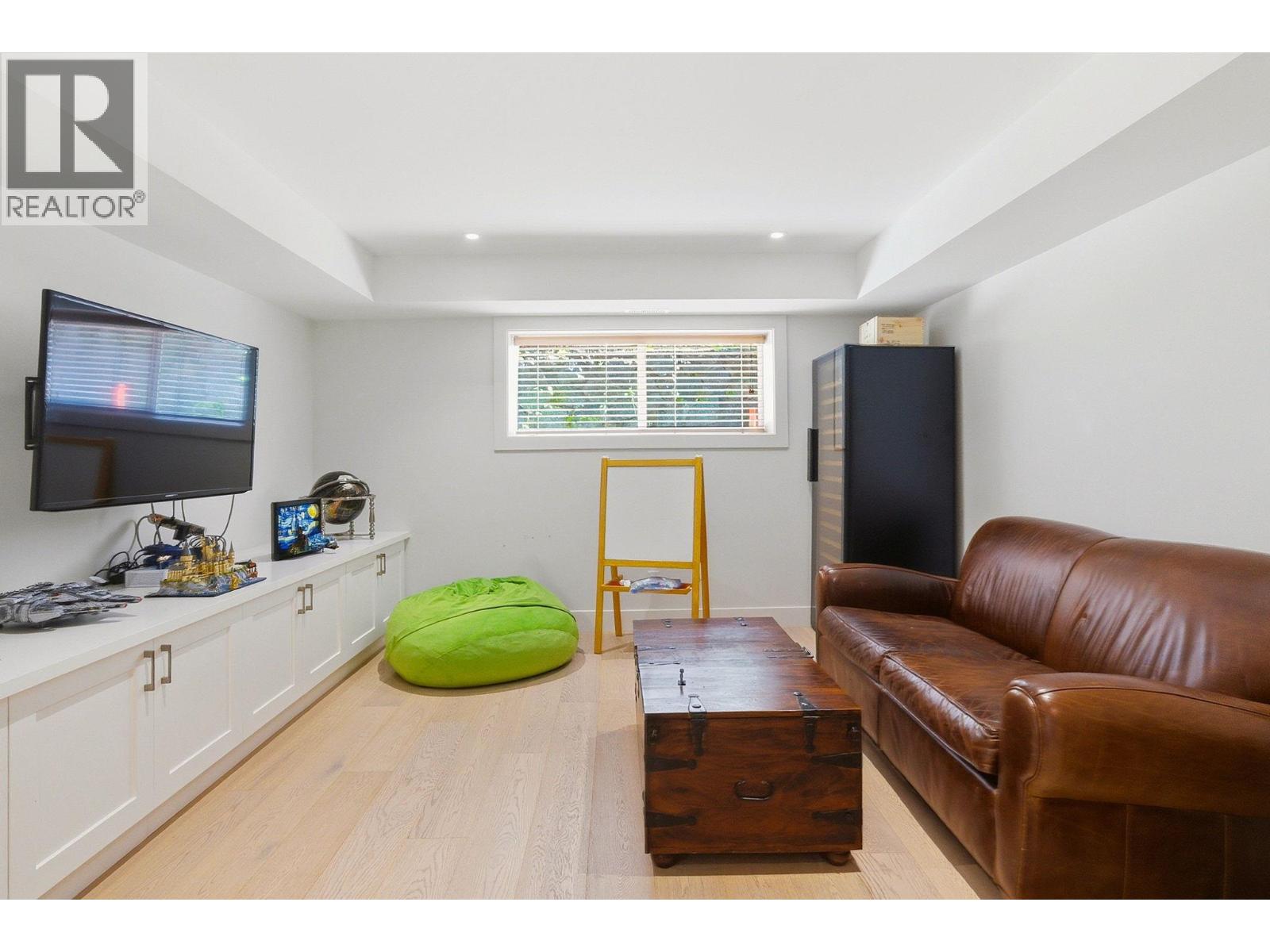 5222 Sarita Avenue, North Vancouver, British Columbia  V7R 3M9 - Photo 25 - R3130263