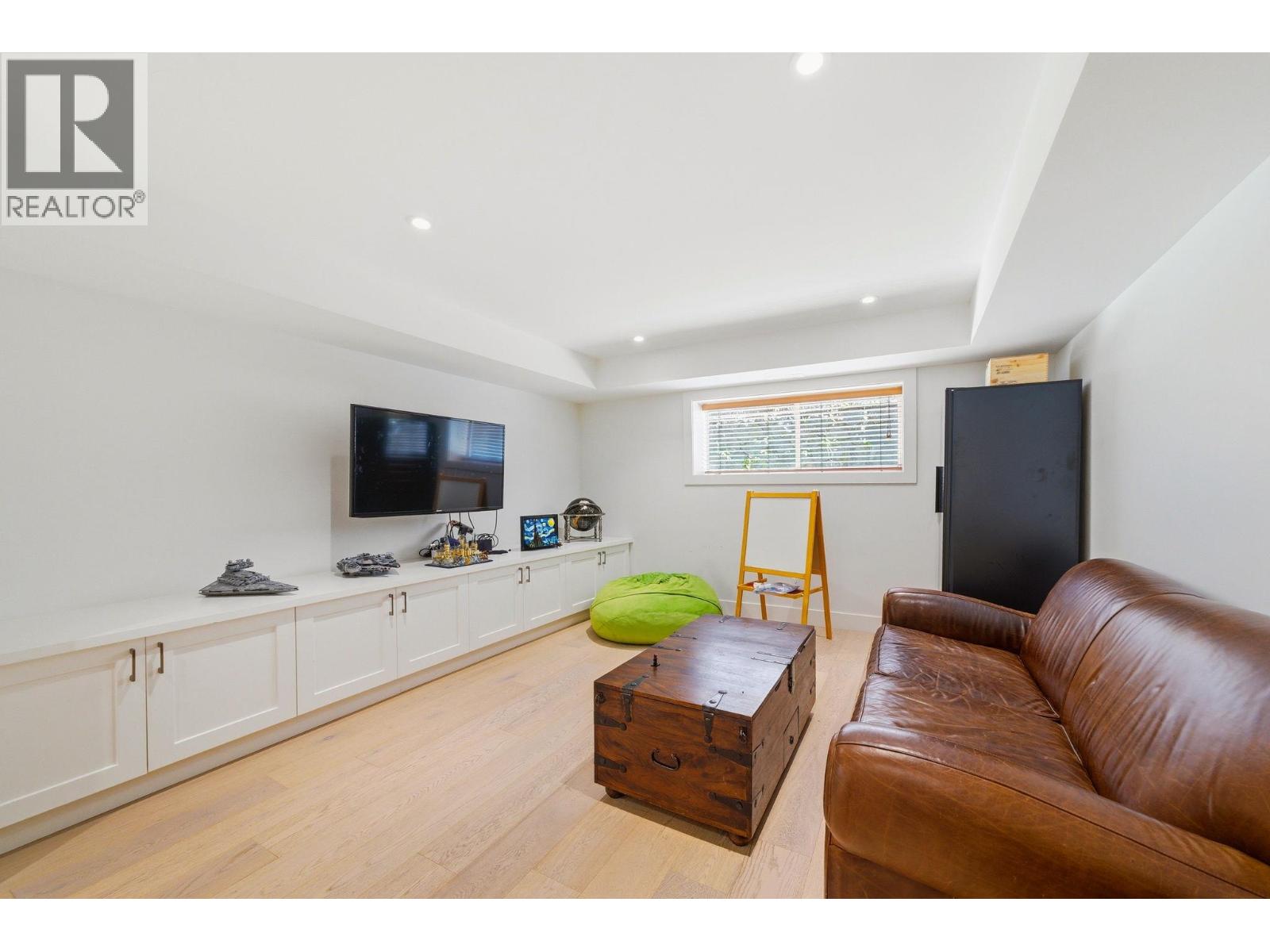 5222 Sarita Avenue, North Vancouver, British Columbia  V7R 3M9 - Photo 26 - R3130263