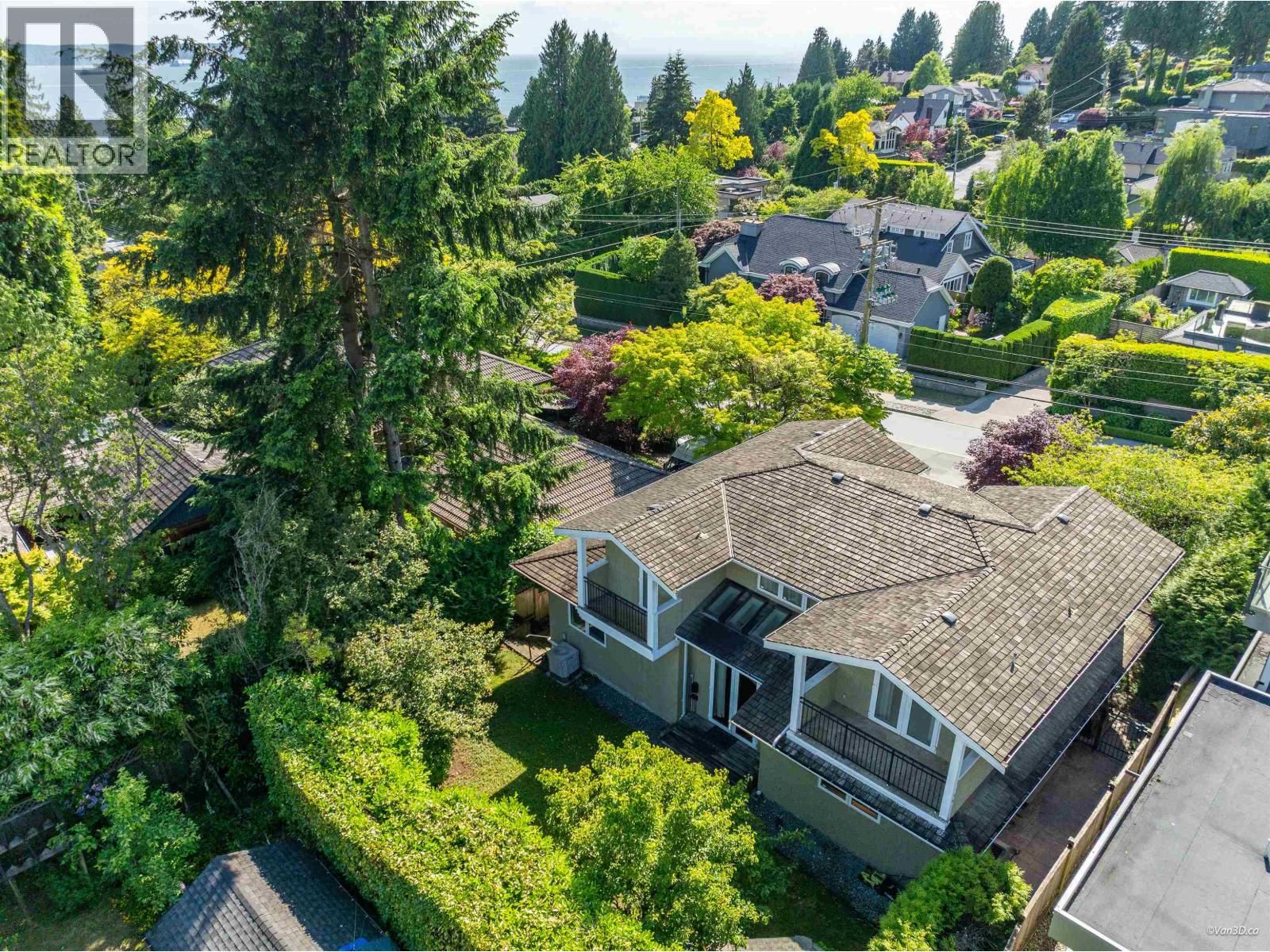 1450 25th Street, West Vancouver, British Columbia  V7V 4J5 - Photo 3 - R3130274