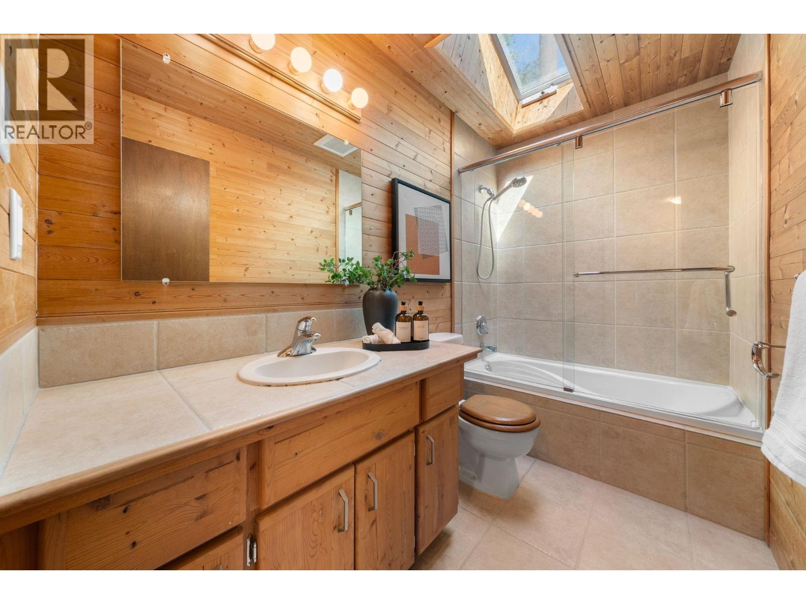 2297 Bowser Avenue, North Vancouver, British Columbia  V7P 2Z1 - Photo 33 - R3130283