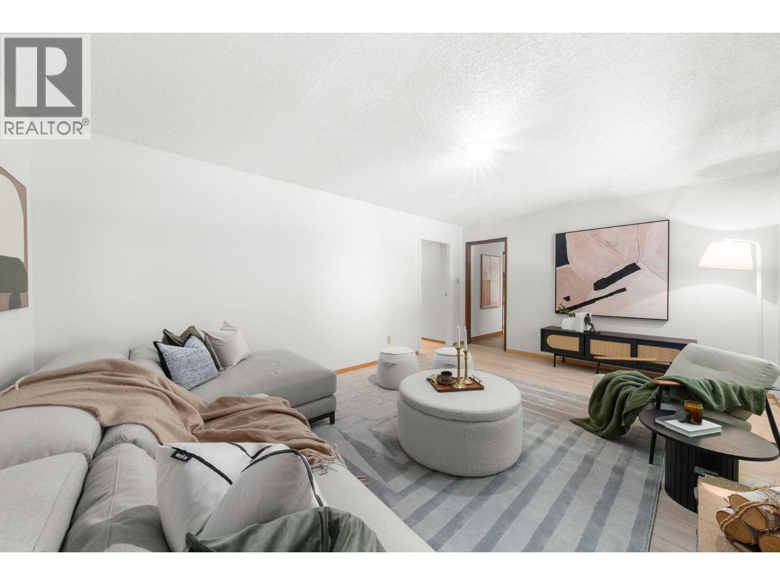 2297 Bowser Avenue, North Vancouver, British Columbia  V7P 2Z1 - Photo 35 - R3130283