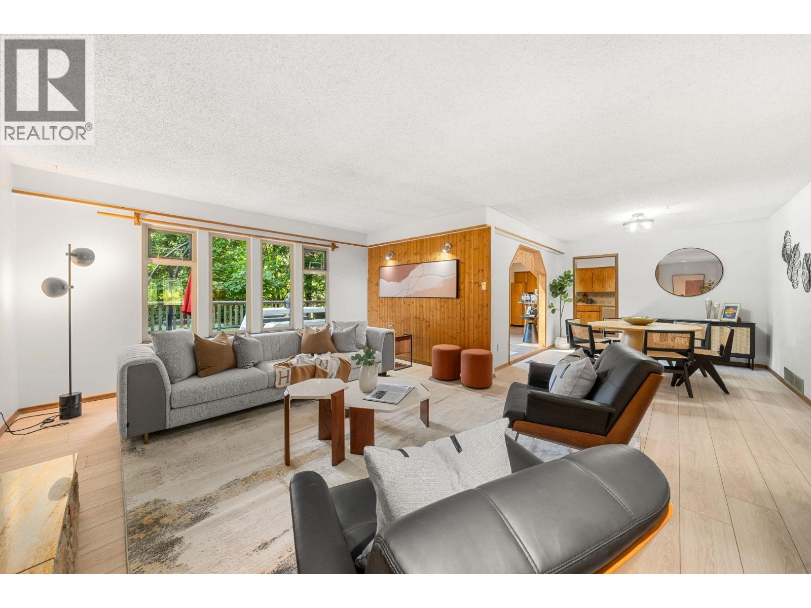 2297 Bowser Avenue, North Vancouver, British Columbia  V7P 2Z1 - Photo 5 - R3130283