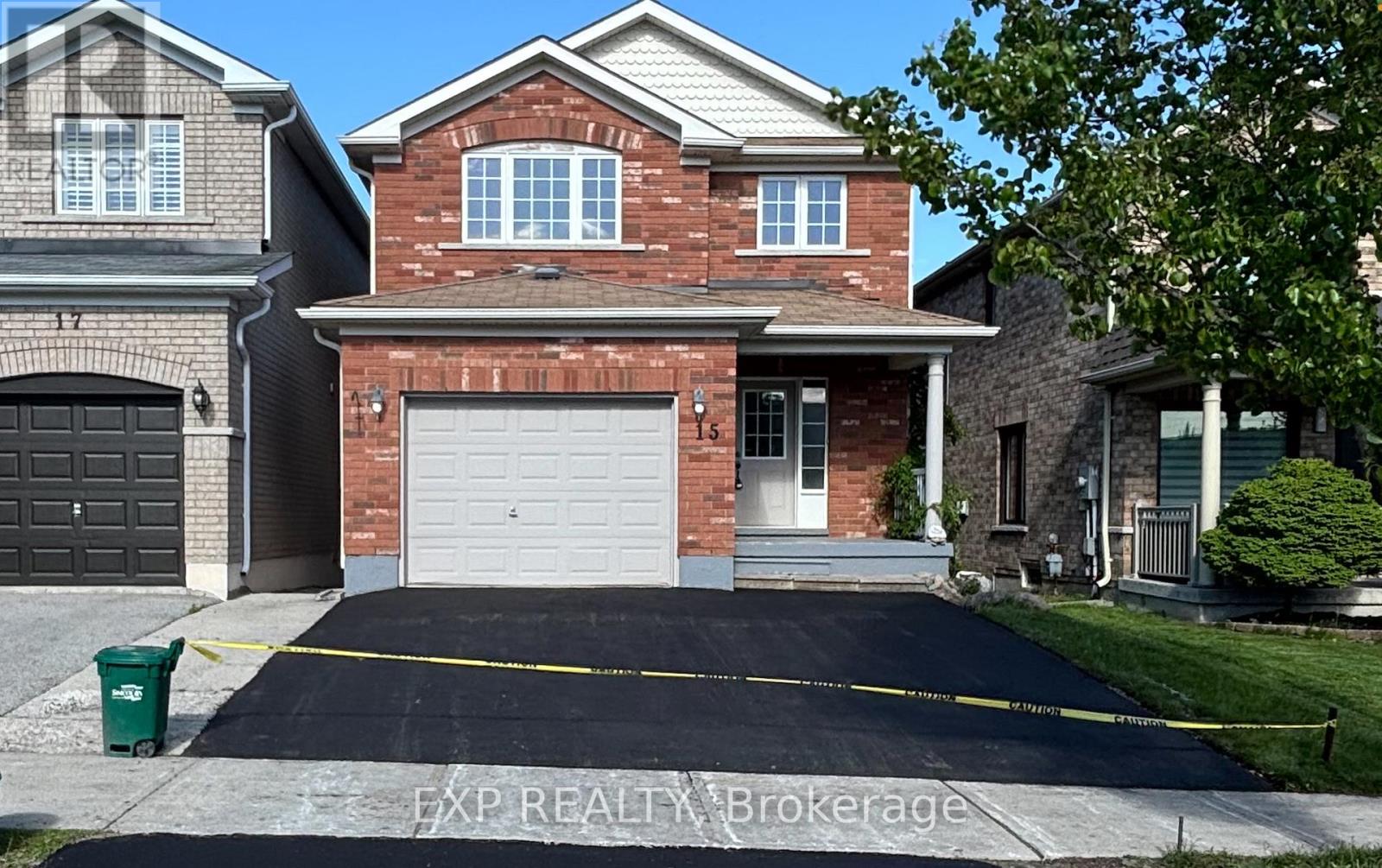 15 LYNN STREET, Bradford West Gwillimbury, Ontario