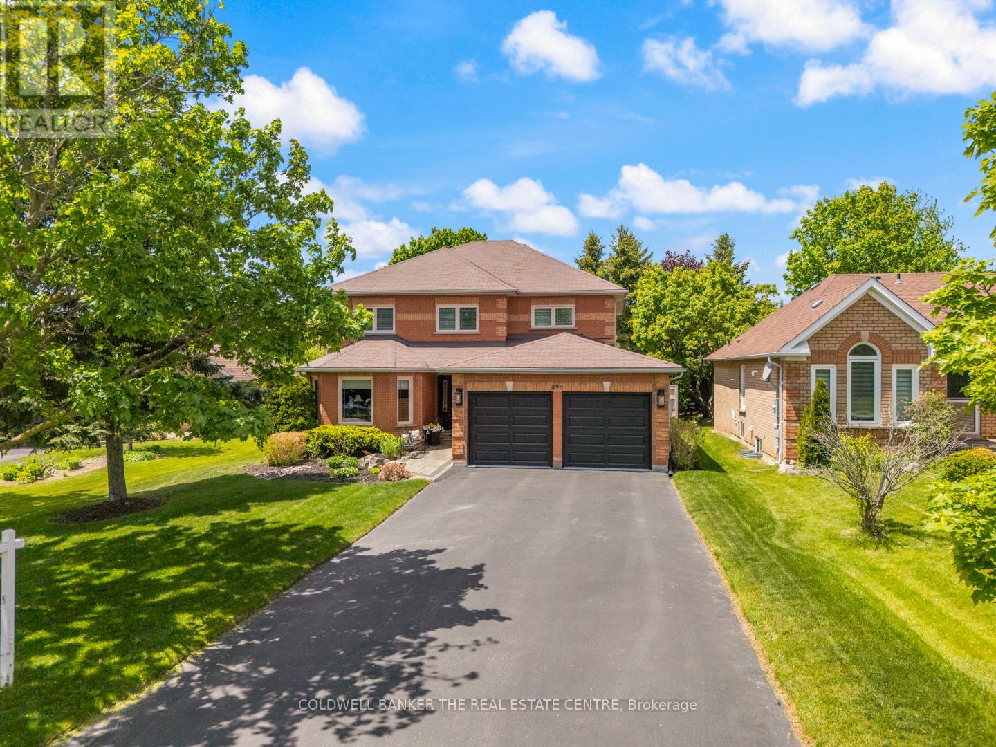896 BOSWORTH COURT, Newmarket, Ontario