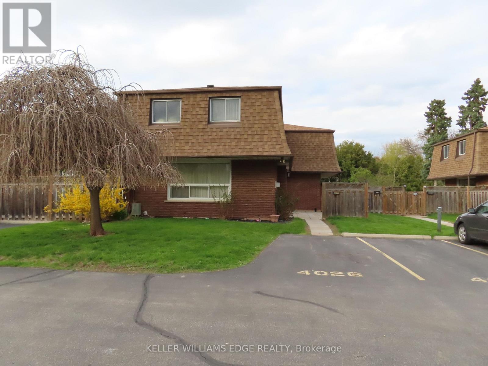 12 - 4026 LONGMOOR DRIVE, Burlington, Ontario