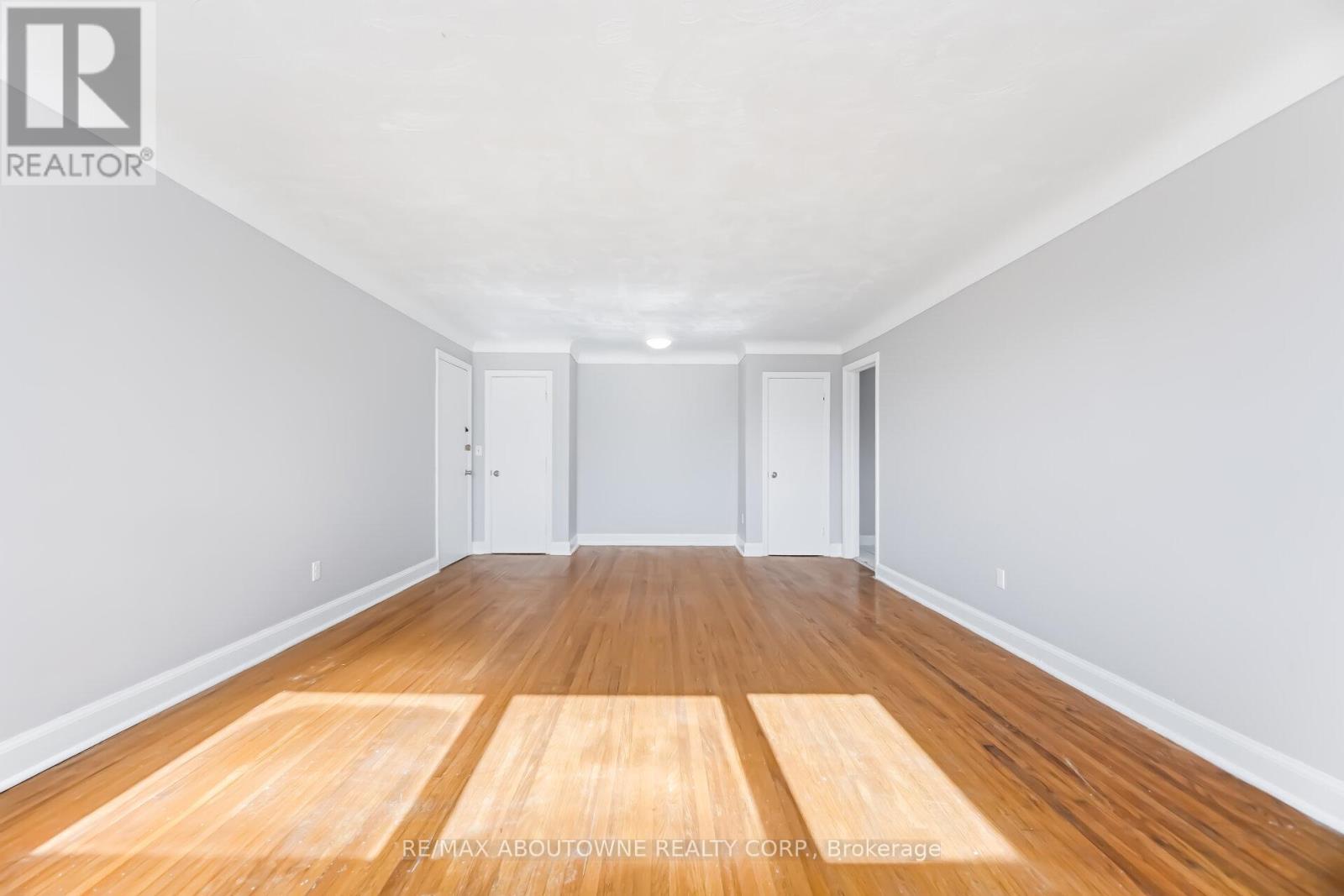 5 - 1047 Churchill Avenue E, Oakville, Ontario  L6H 2A7 - Photo 14 - W13106140